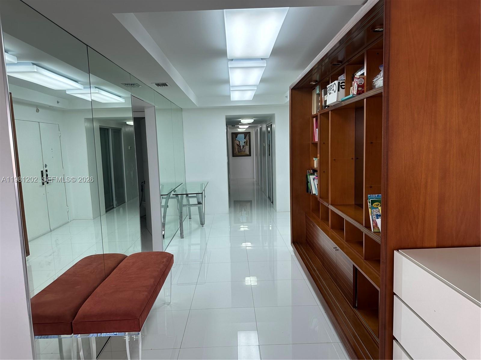 9350 W Bay Hbr Dr #5C Bay Harbor Islands, FL 33154