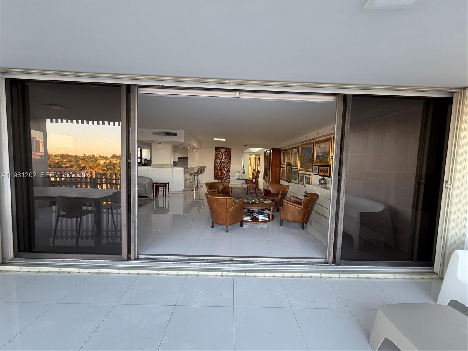 9350 W Bay Hbr Dr #5C Bay Harbor Islands, FL 33154