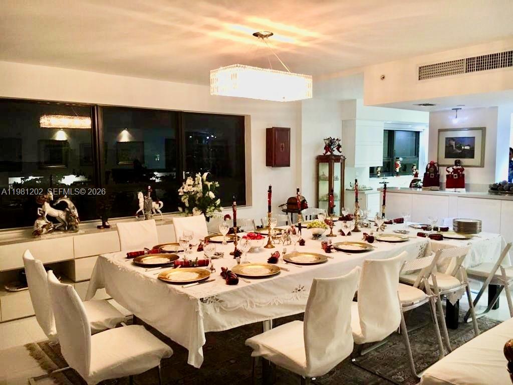 9350 W Bay Hbr Dr #5C Bay Harbor Islands, FL 33154