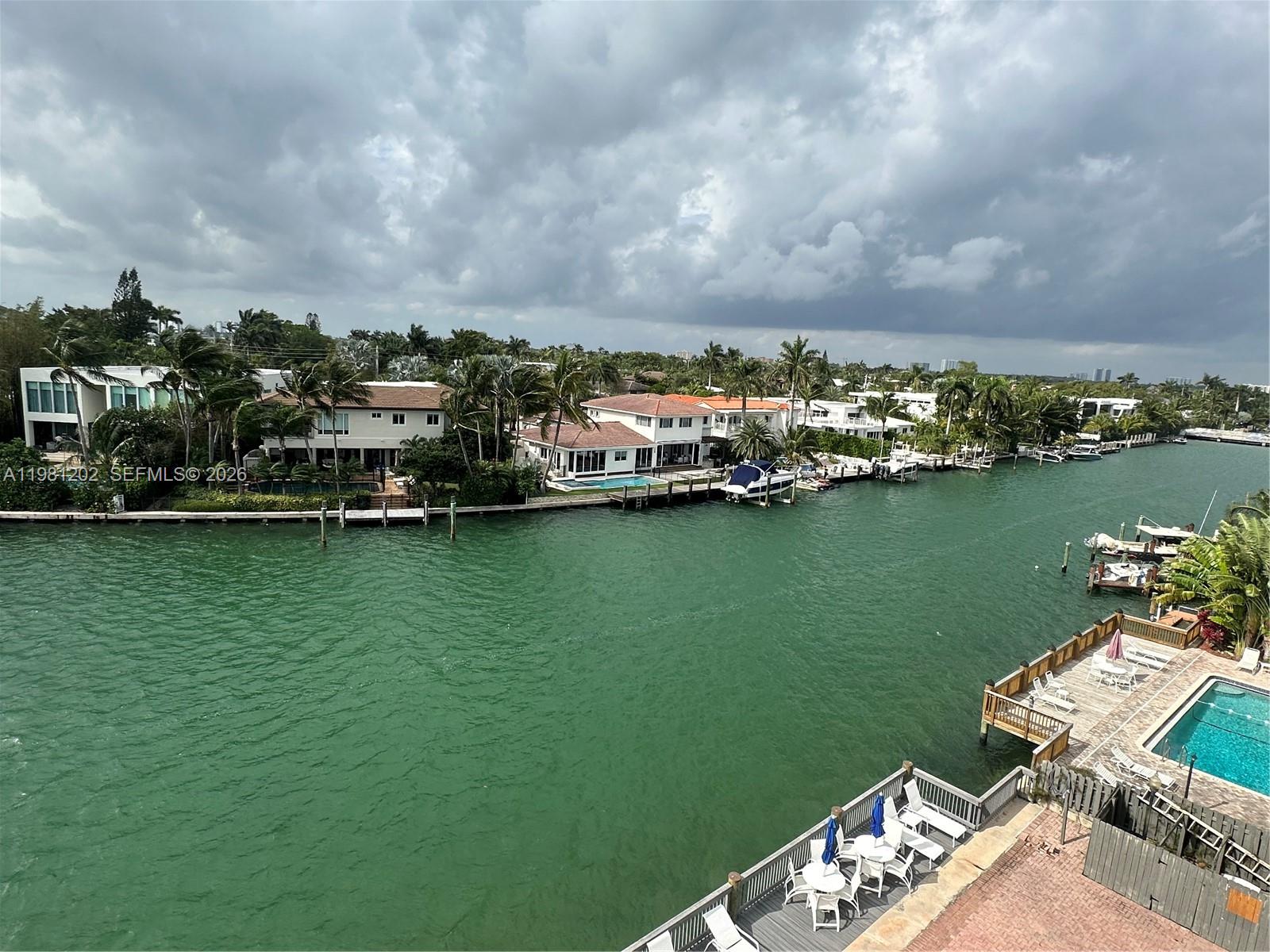 9350 W Bay Hbr Dr #5C Bay Harbor Islands, FL 33154