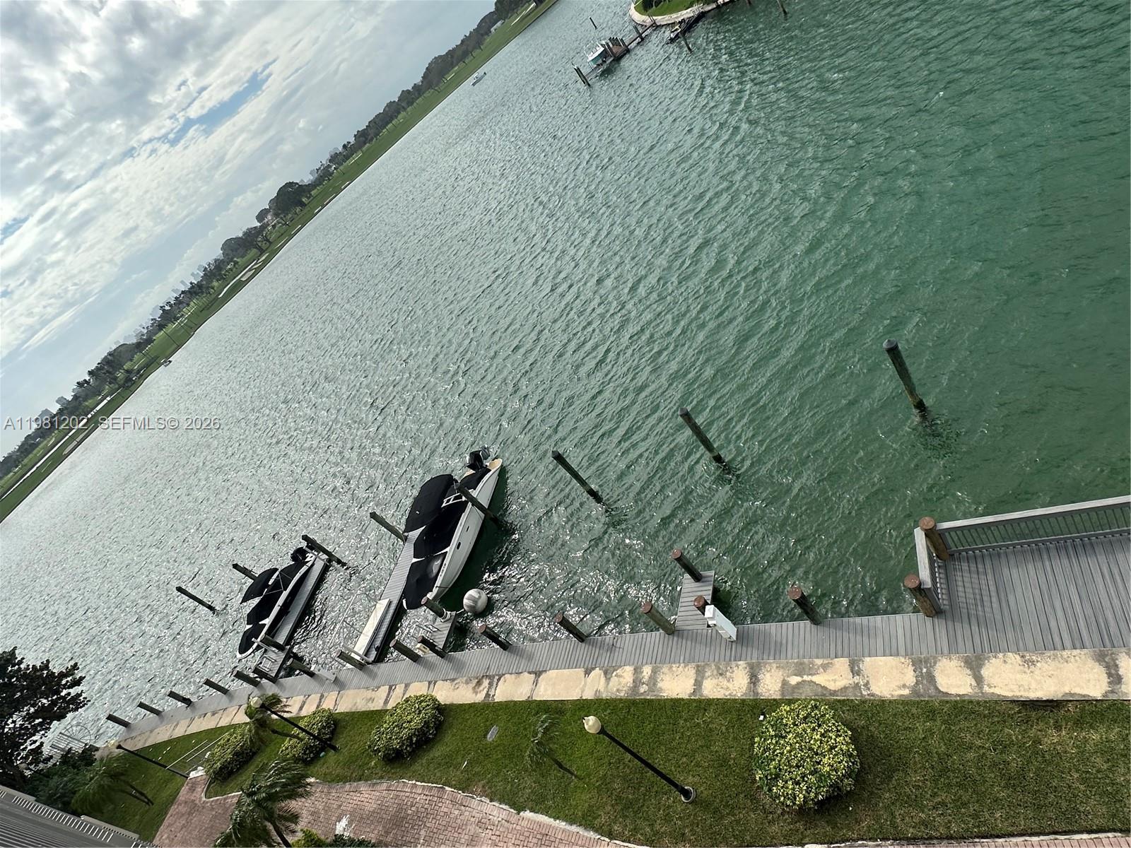 9350 W Bay Hbr Dr #5C Bay Harbor Islands, FL 33154