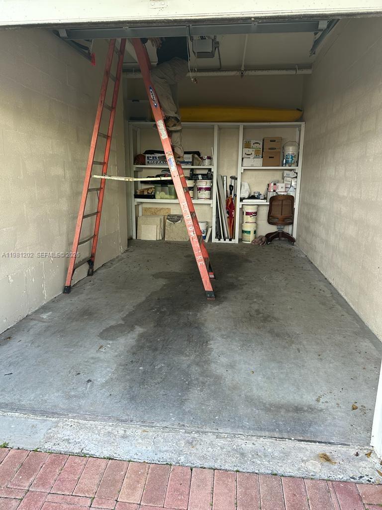 9350 W Bay Hbr Dr #5C Bay Harbor Islands, FL 33154