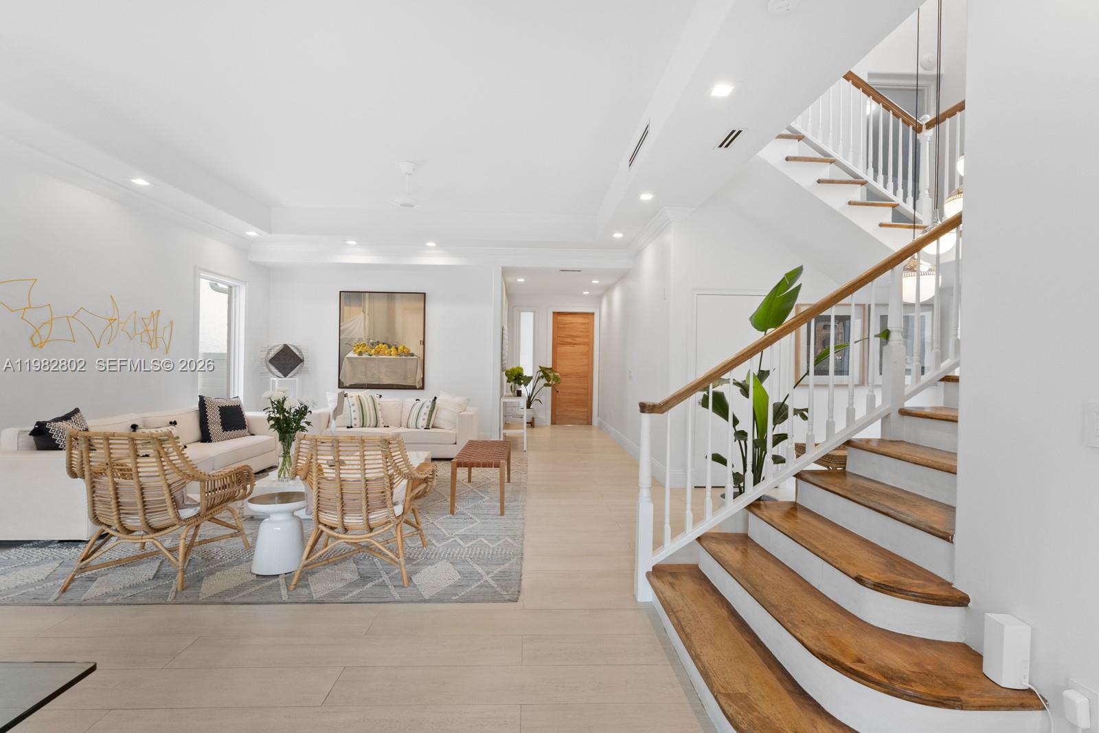 5 Coconut Ln Key Biscayne, FL 33149