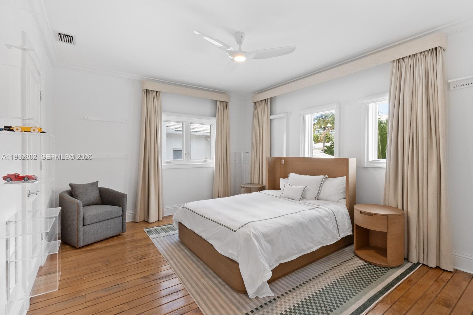 5 Coconut Ln Key Biscayne, FL 33149