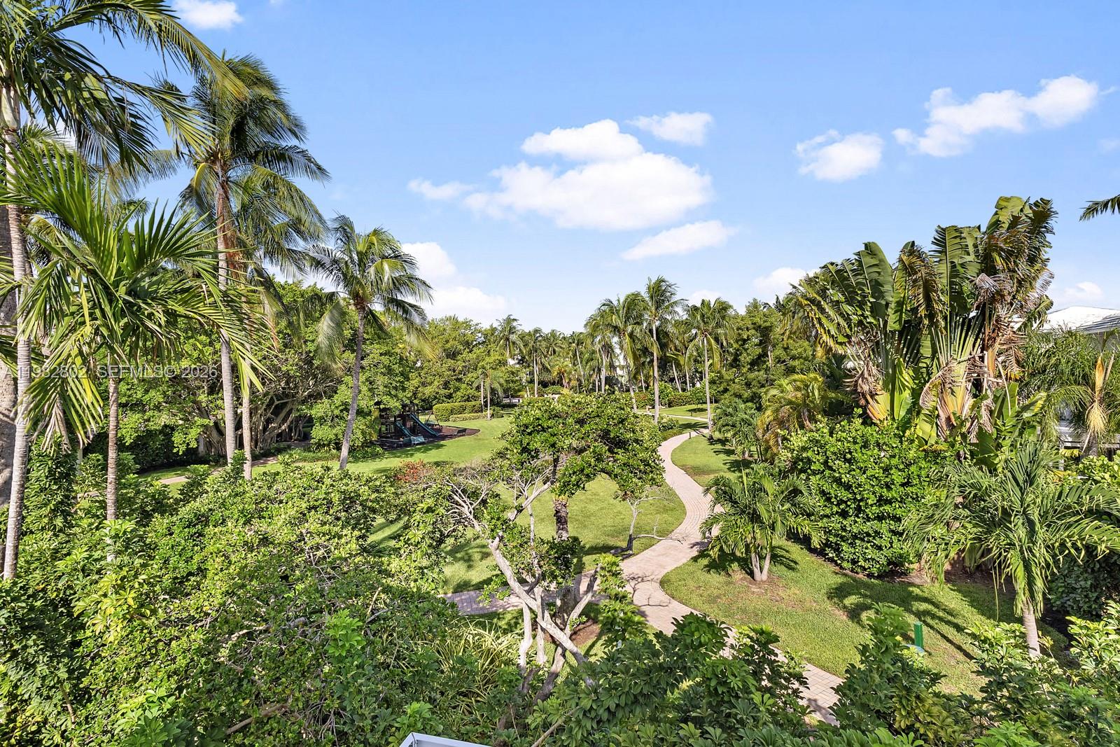 5 Coconut Ln Key Biscayne, FL 33149