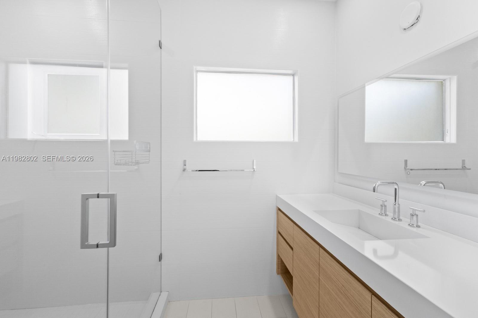 5 Coconut Ln Key Biscayne, FL 33149