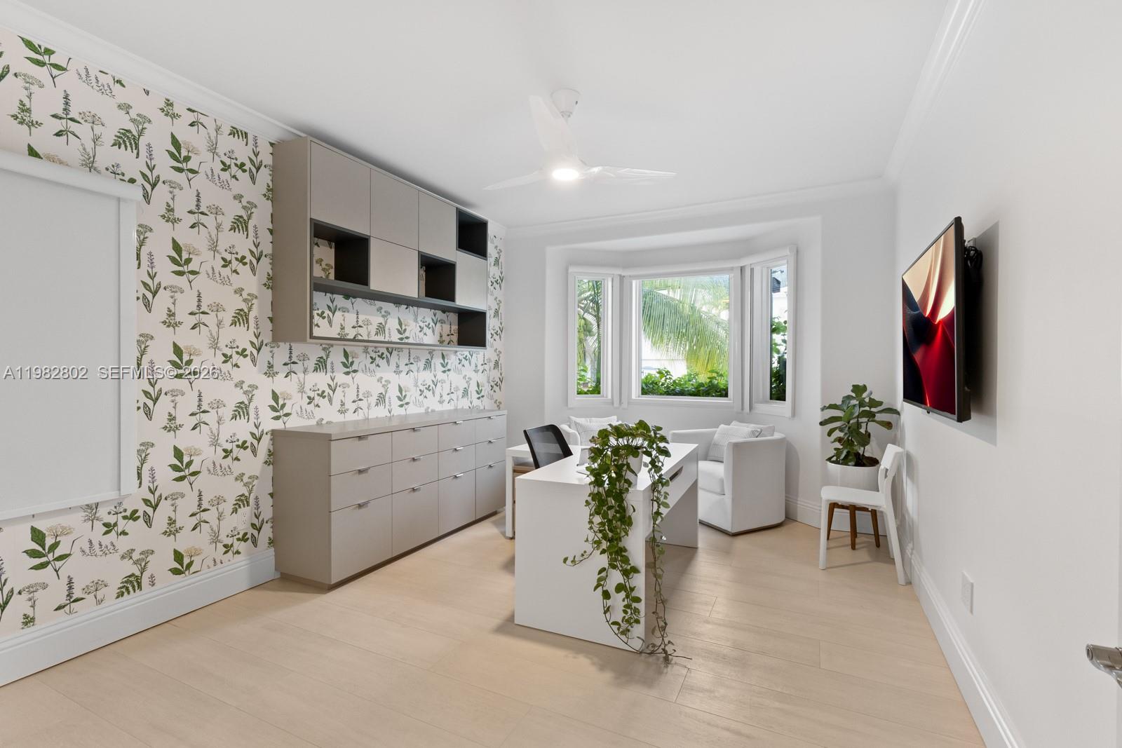 5 Coconut Ln Key Biscayne, FL 33149