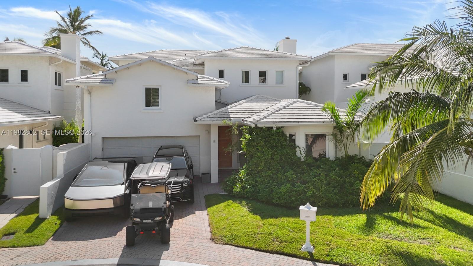 5 Coconut Ln Key Biscayne, FL 33149