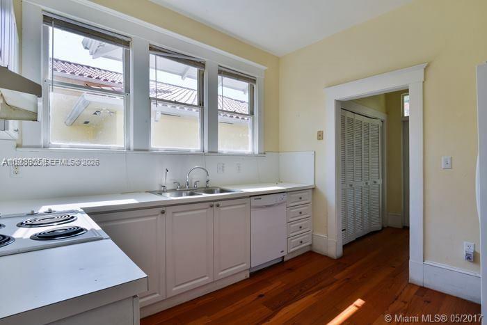 2000 S Miami Ave Miami, FL 33129