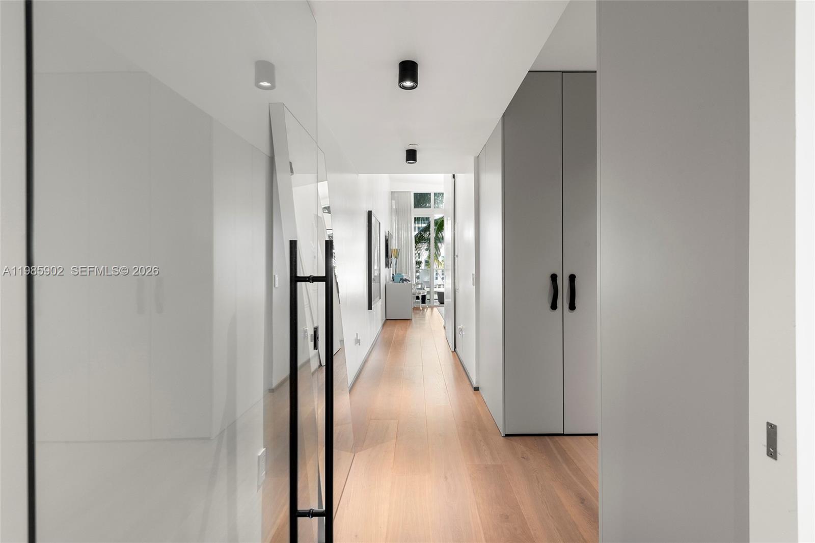 601 NE 27th #TH104 Miami, FL 33137