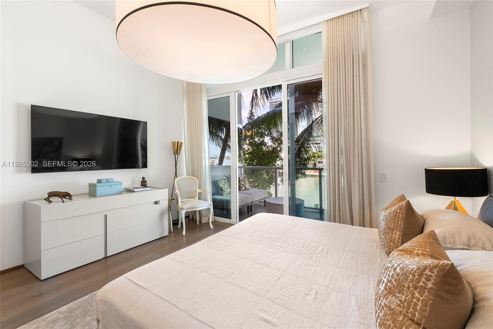 601 NE 27th #TH104 Miami, FL 33137