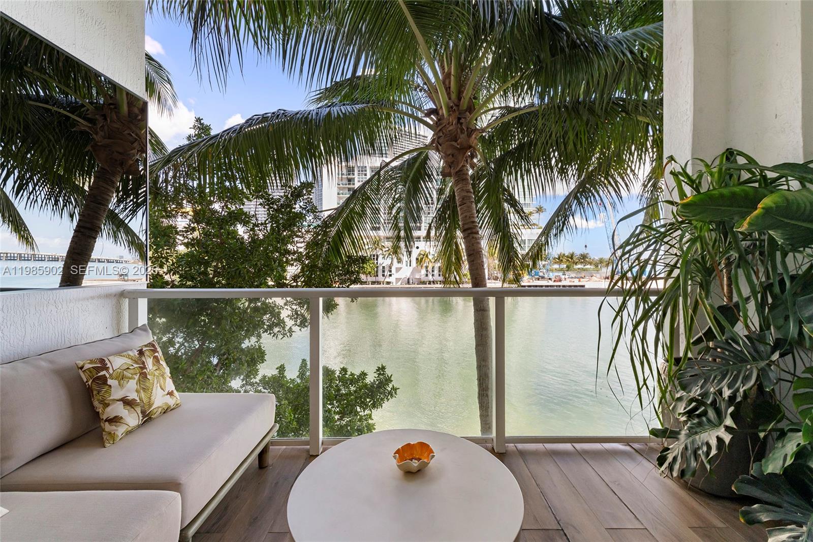 601 NE 27th #TH104 Miami, FL 33137