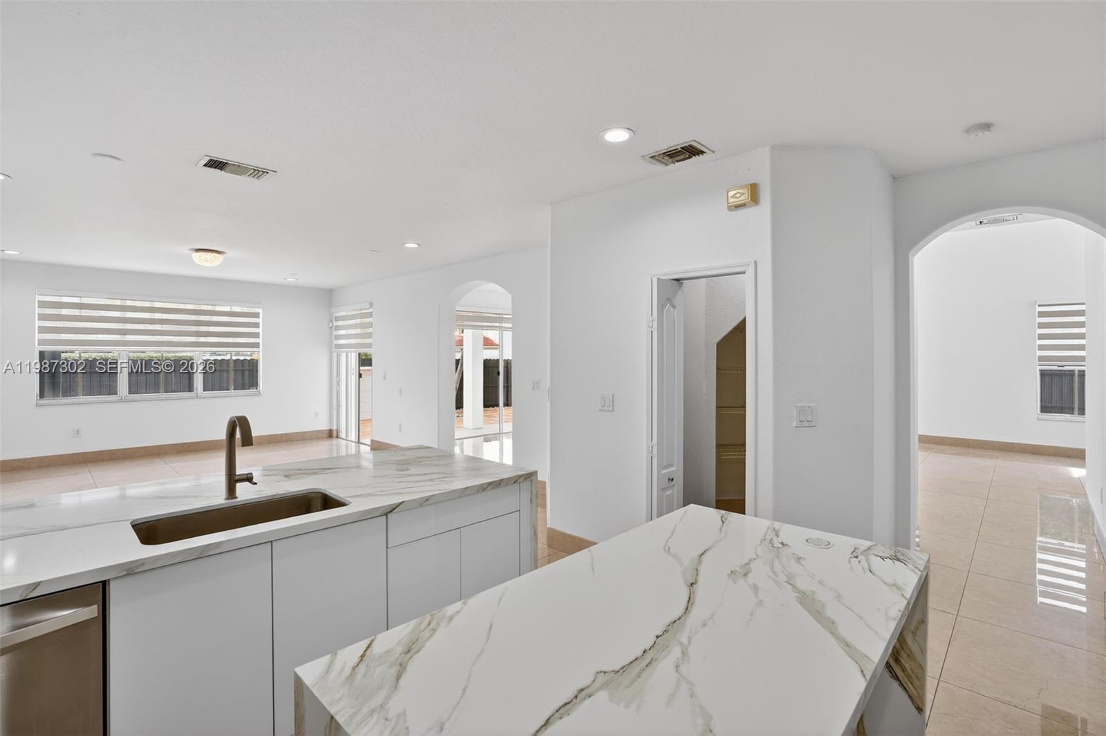 15051 SW 18th Ter Miami, FL 33185