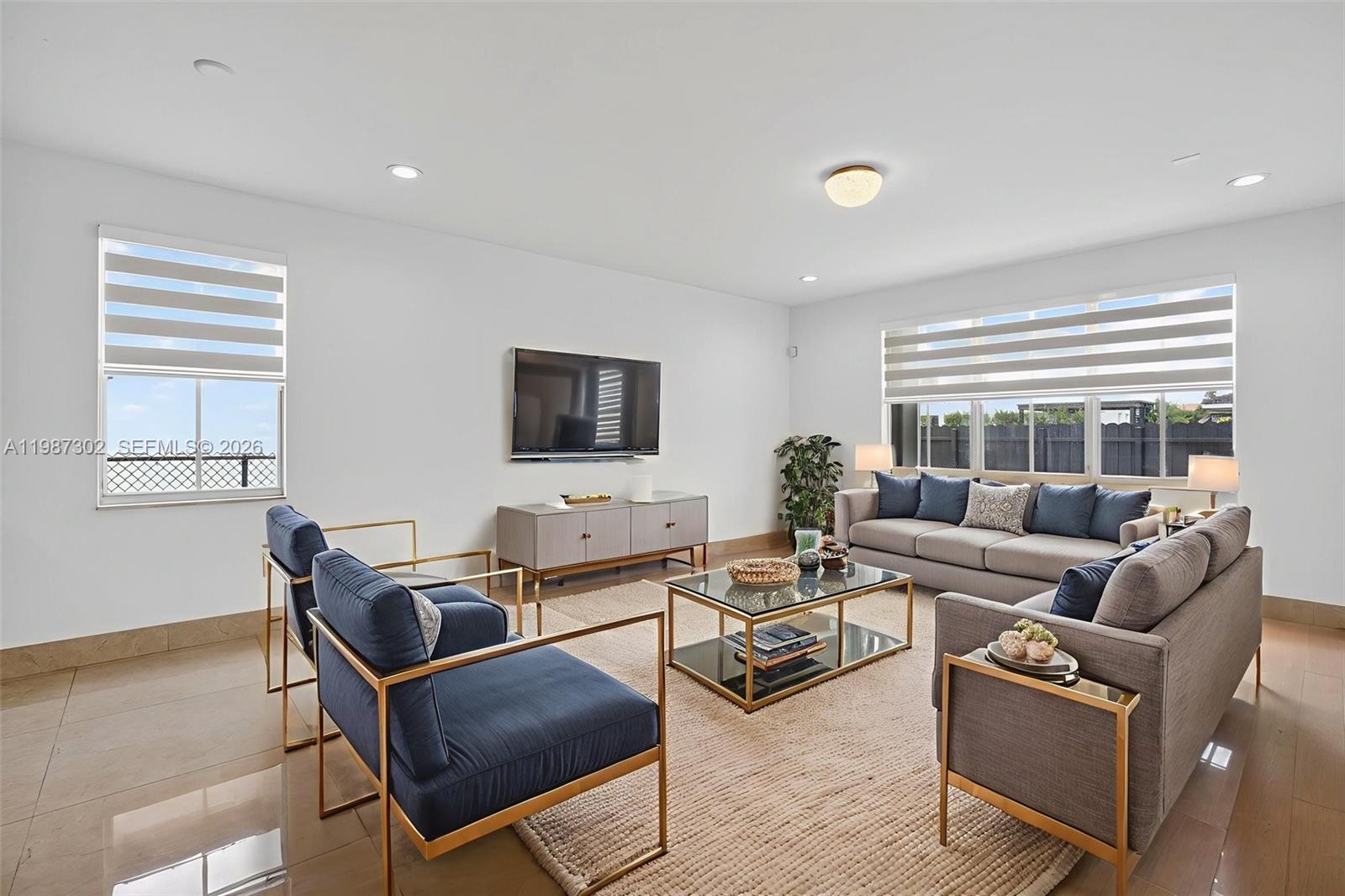 15051 SW 18th Ter Miami, FL 33185