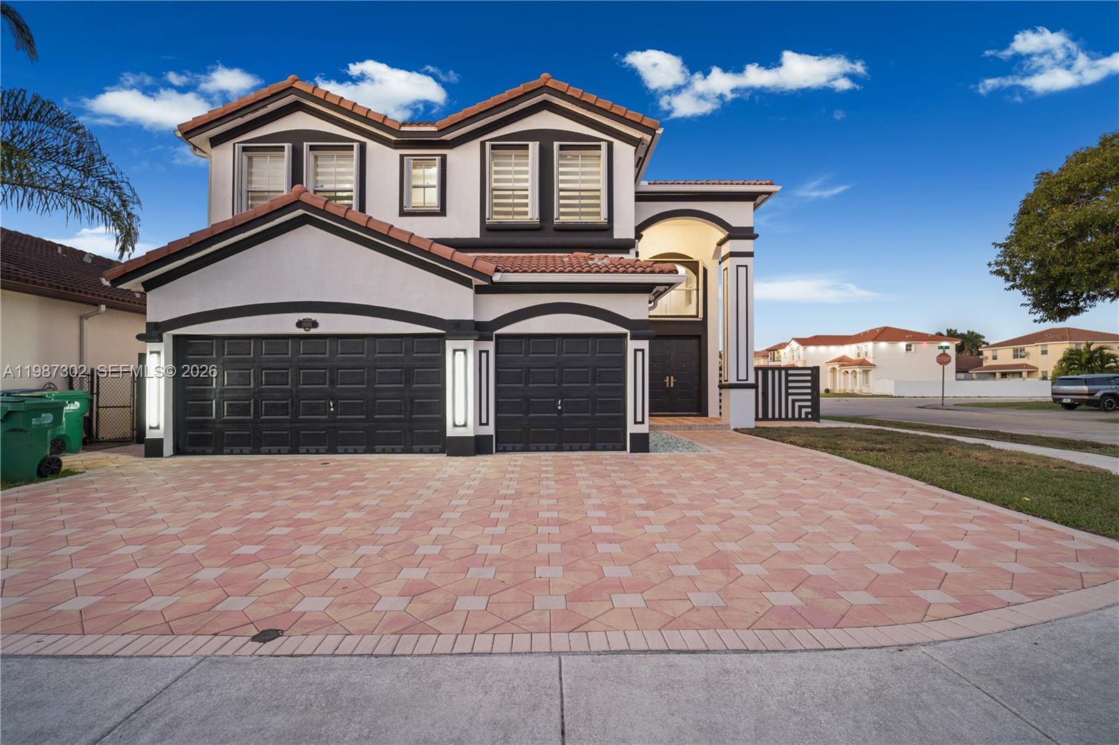 15051 SW 18th Ter Miami, FL 33185