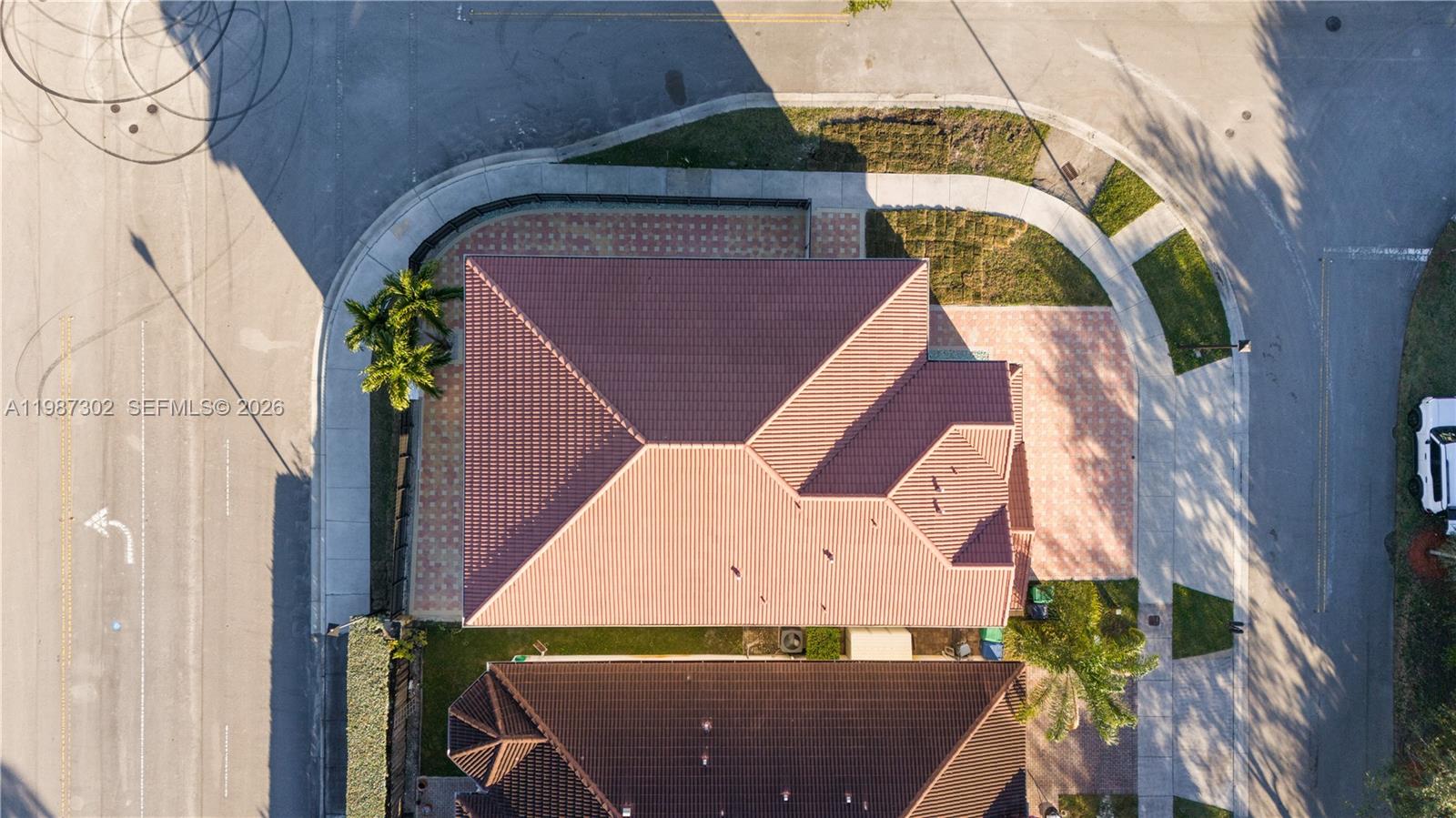 15051 SW 18th Ter Miami, FL 33185