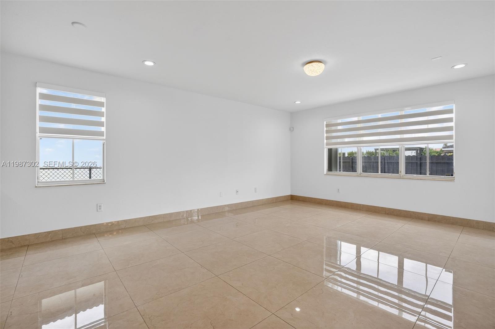 15051 SW 18th Ter Miami, FL 33185