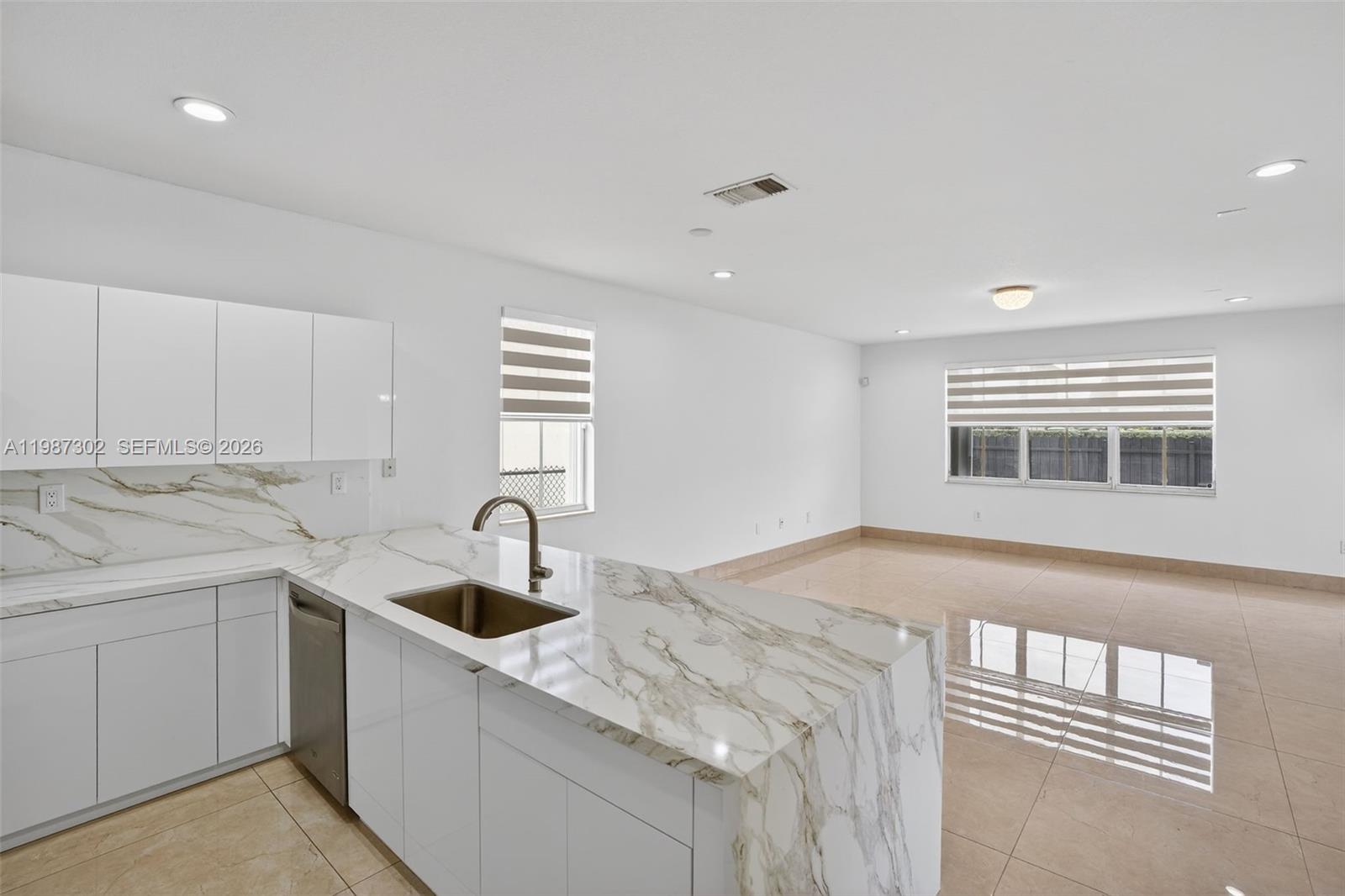 15051 SW 18th Ter Miami, FL 33185