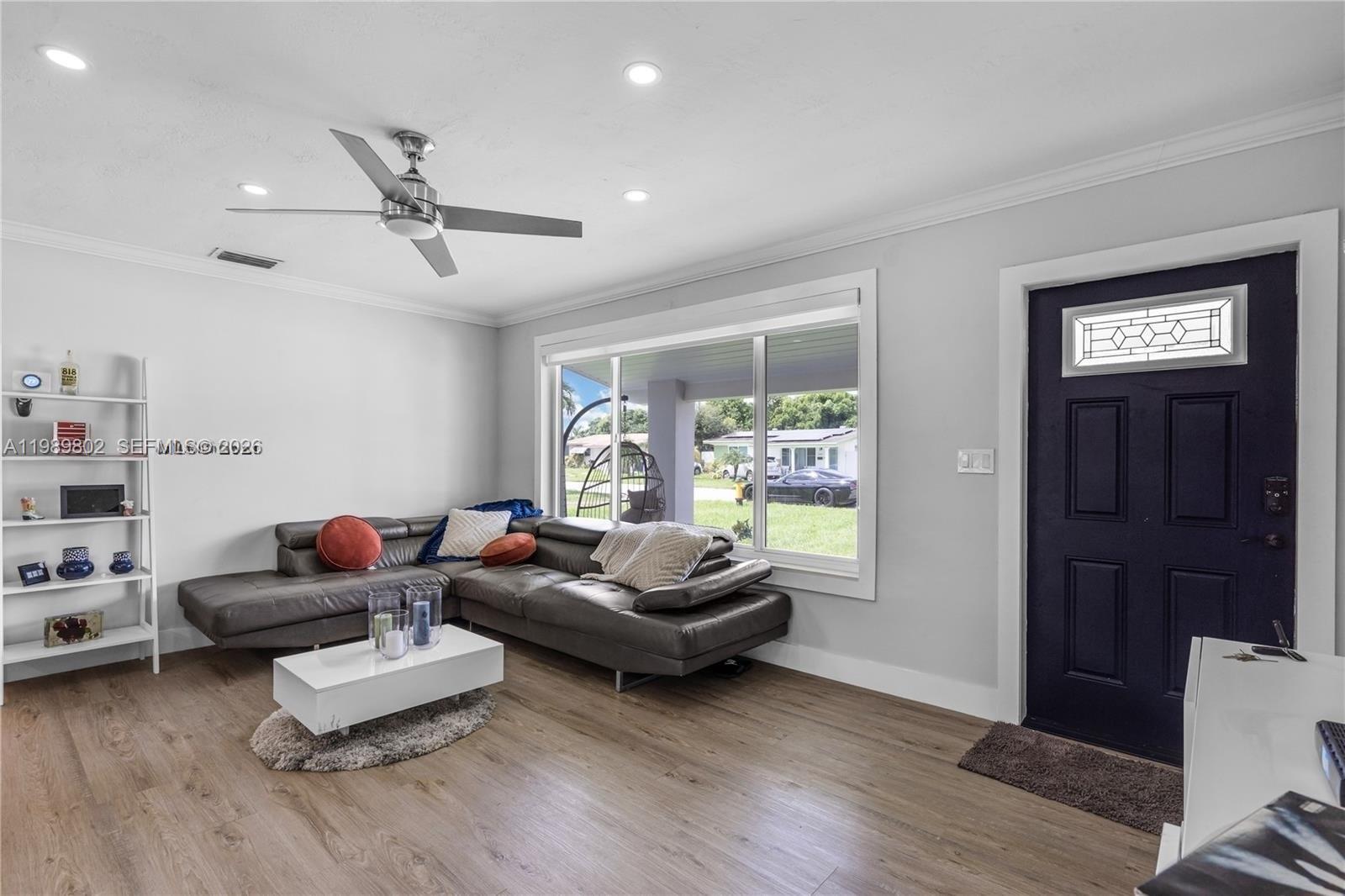 2051 Arcadia Dr Miramar, FL 33023