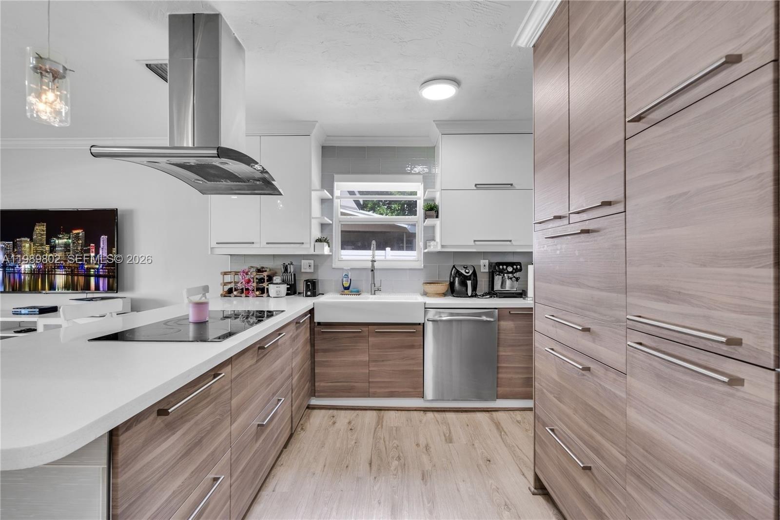 2051 Arcadia Dr Miramar, FL 33023