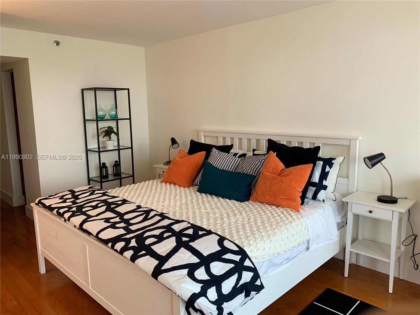 1717 N Bayshore Dr #A-1953 Miami, FL 33132