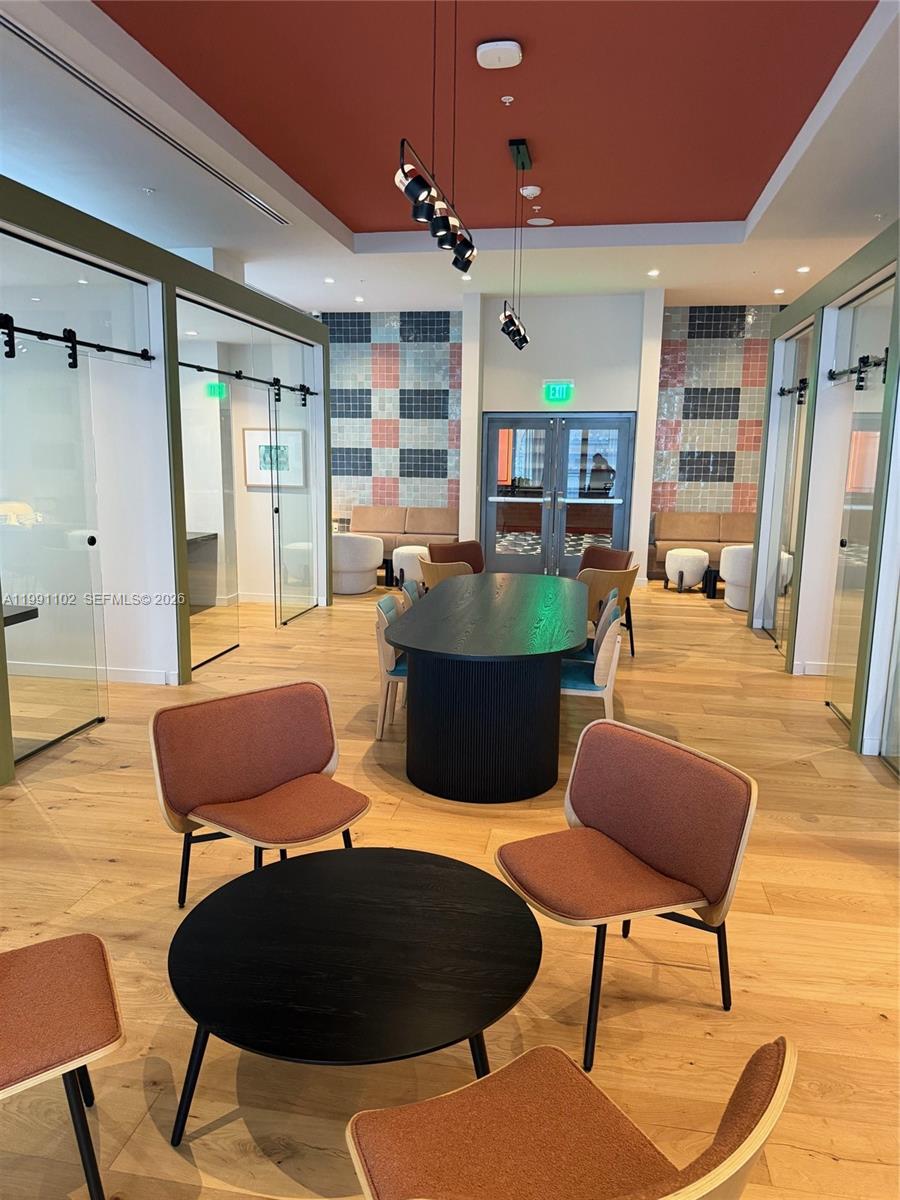 11 NE 6th St #706 Miami, FL 33132