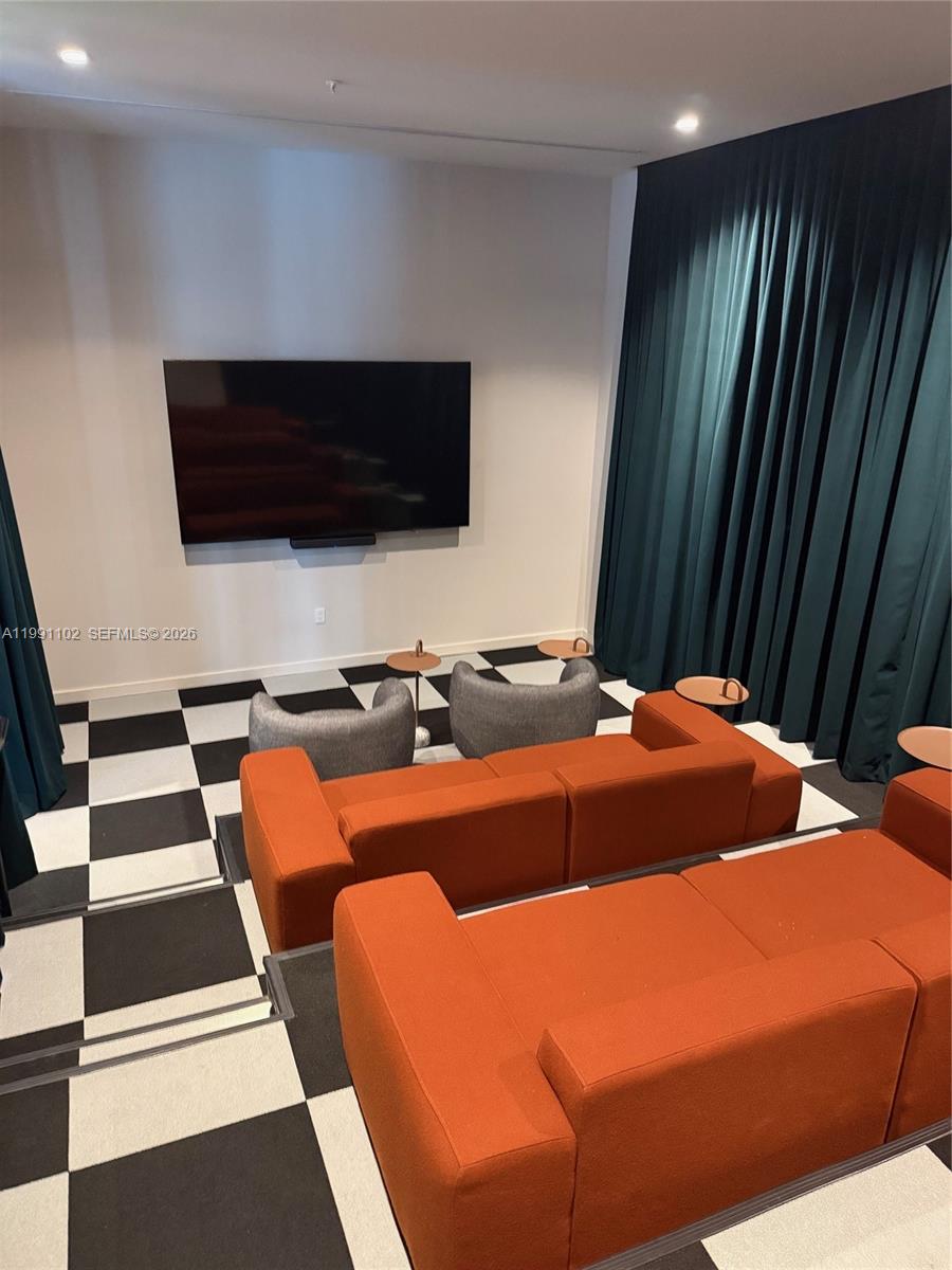 11 NE 6th St #706 Miami, FL 33132