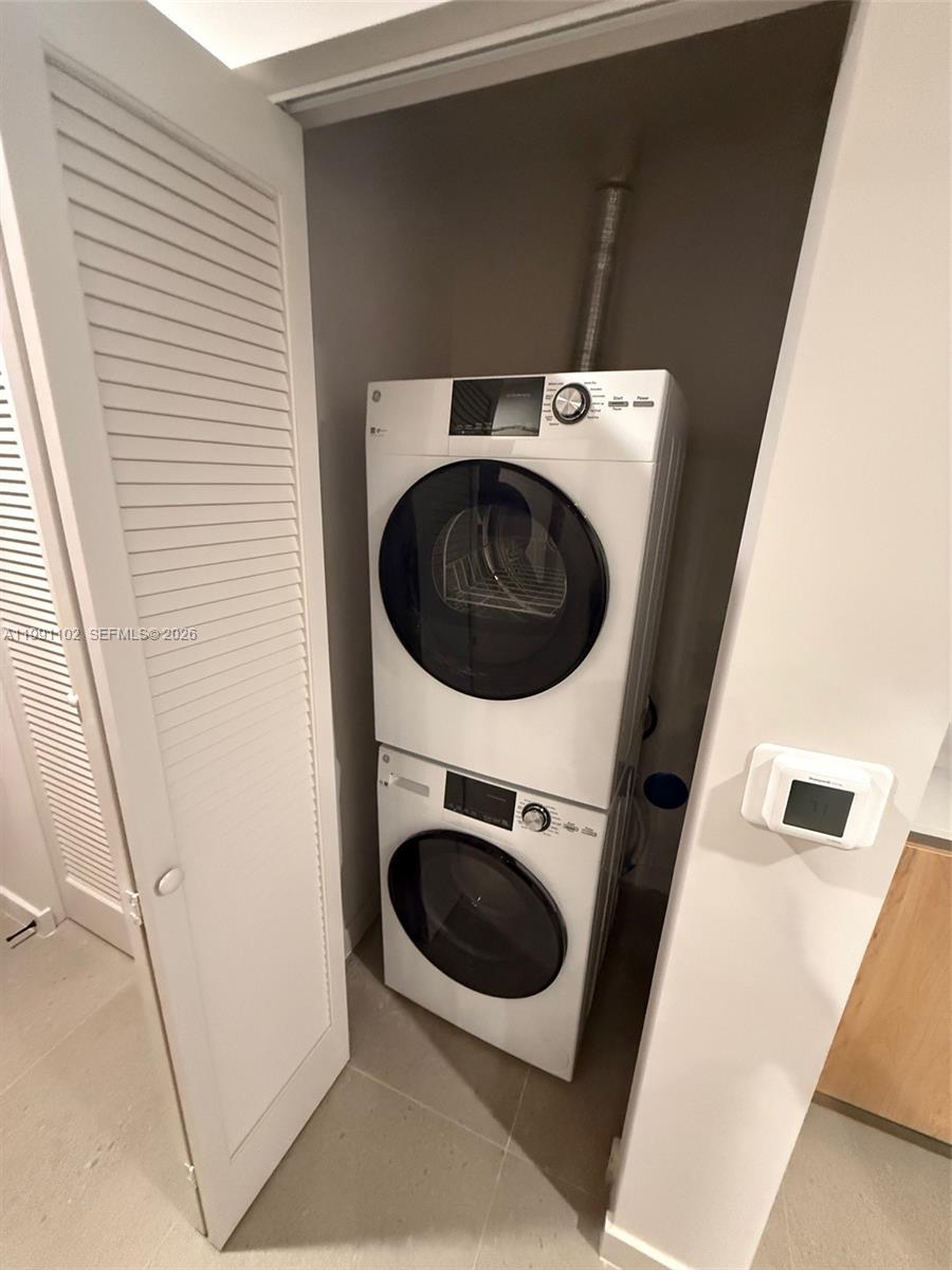 11 NE 6th St #706 Miami, FL 33132