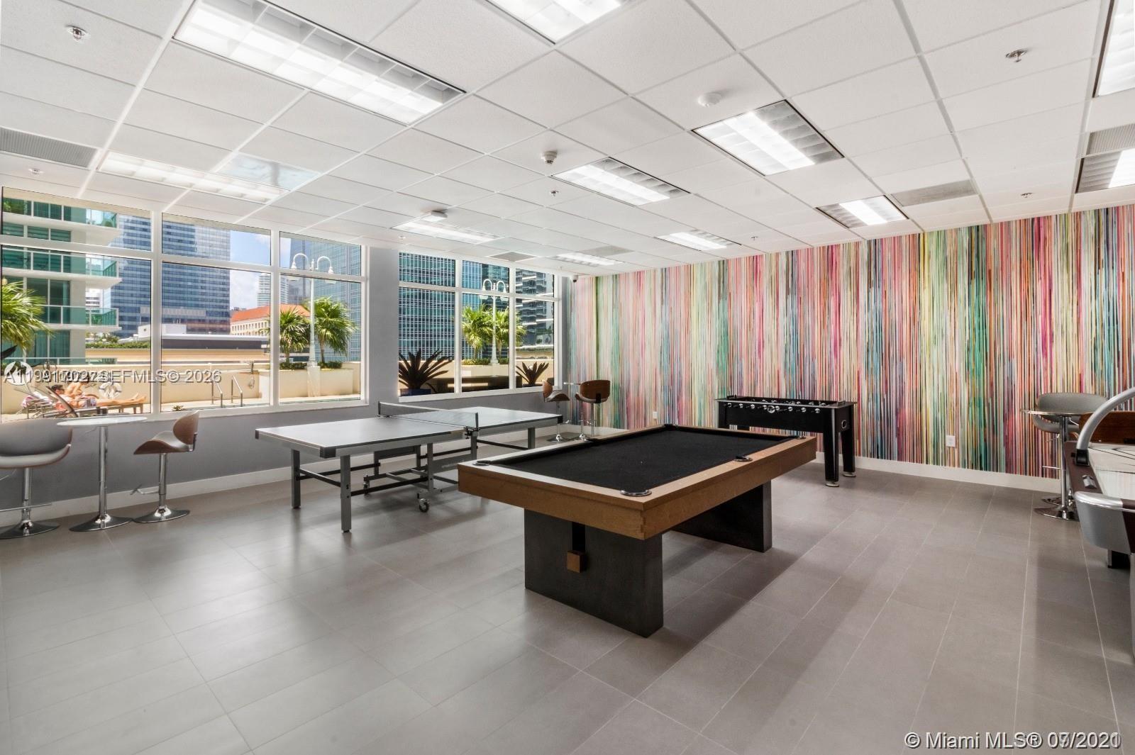 1200 SE Brickell Bay Dr #1707 Miami, FL 33131