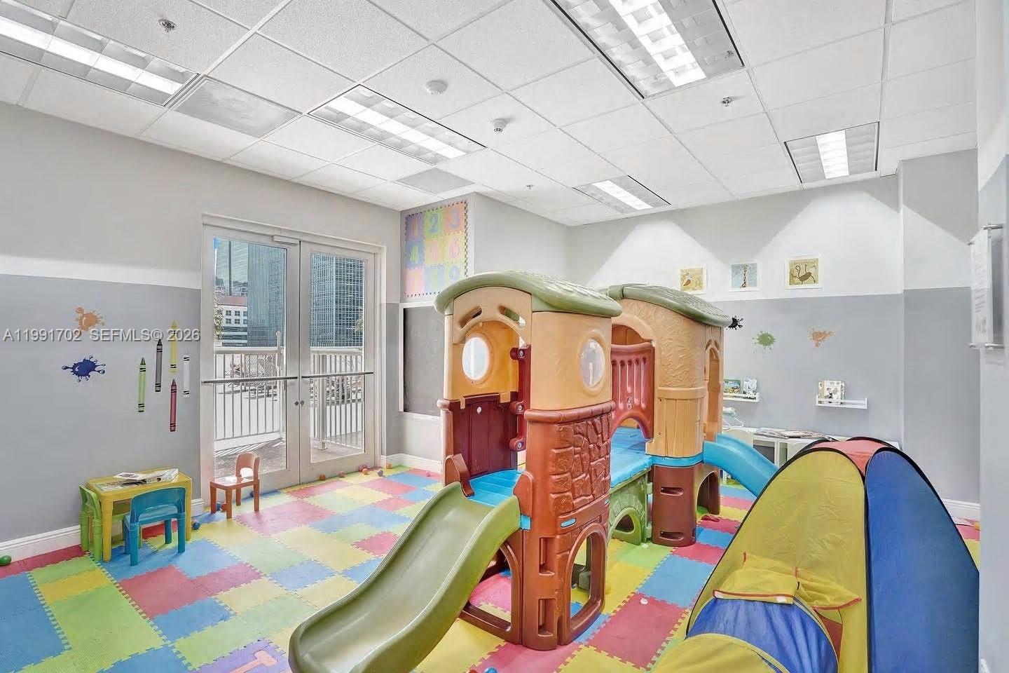 1200 SE Brickell Bay Dr #1707 Miami, FL 33131