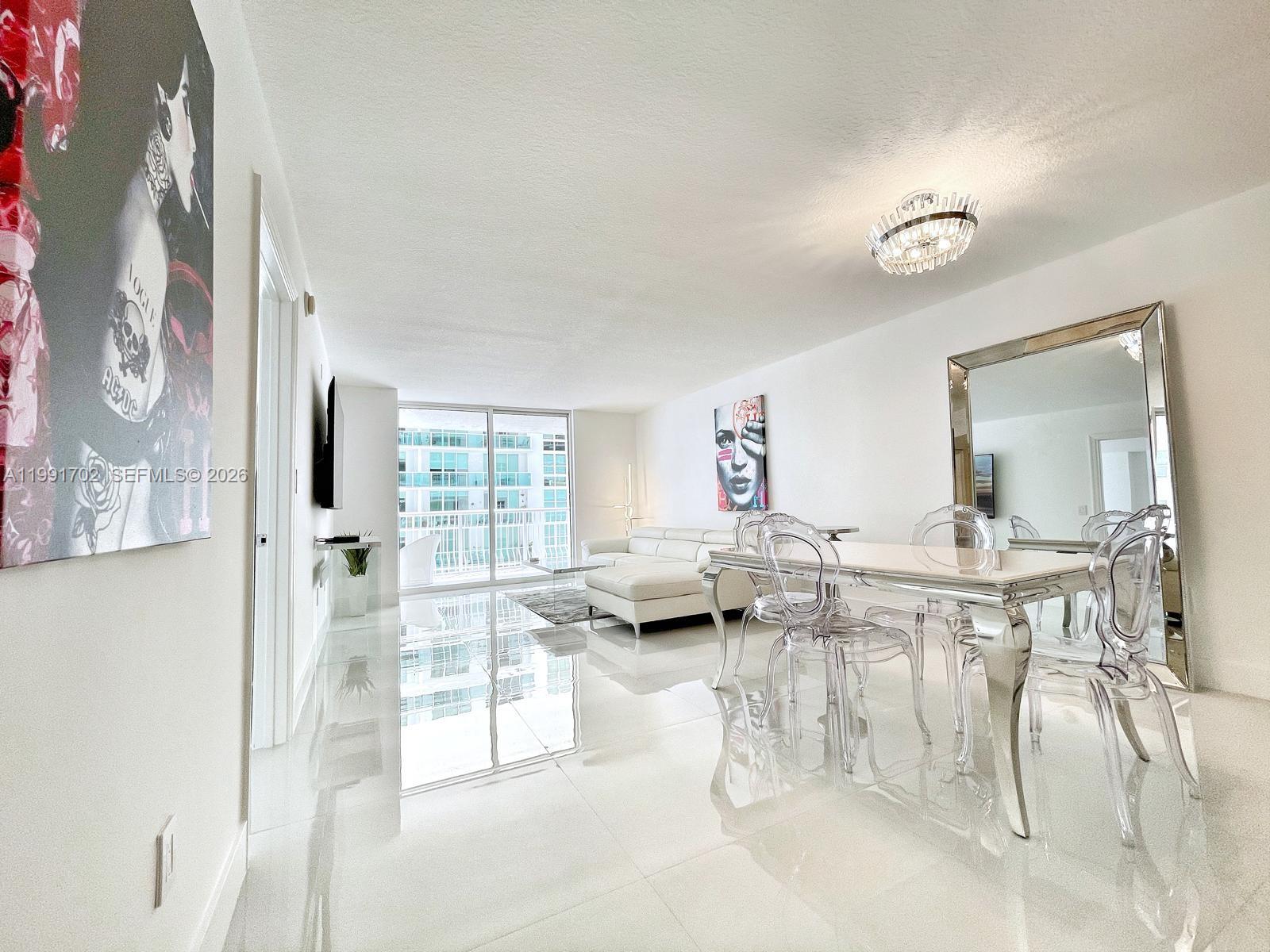 1200 SE Brickell Bay Dr #1707 Miami, FL 33131