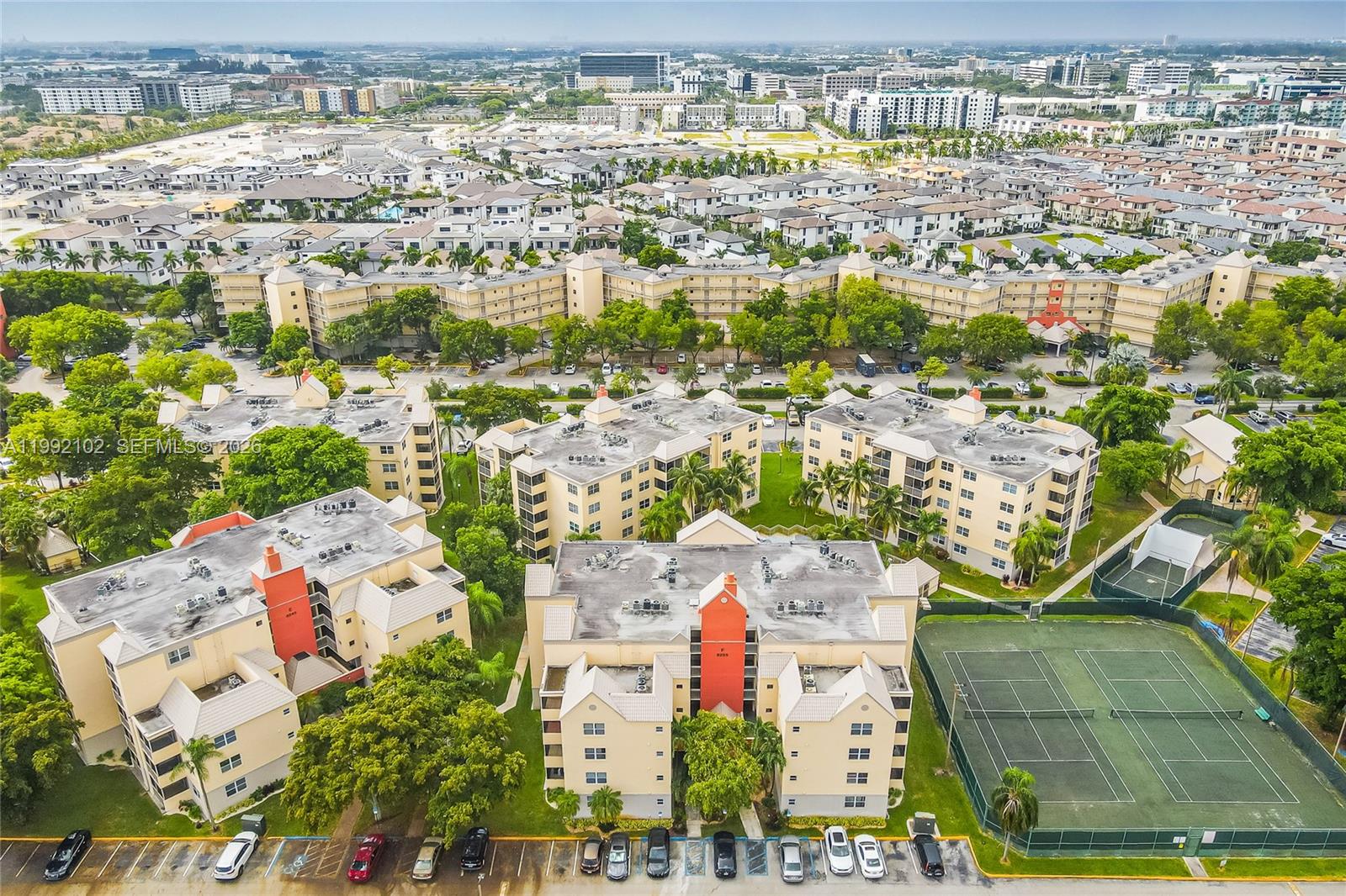 8100 Geneva Ct #432 Doral, FL 33166