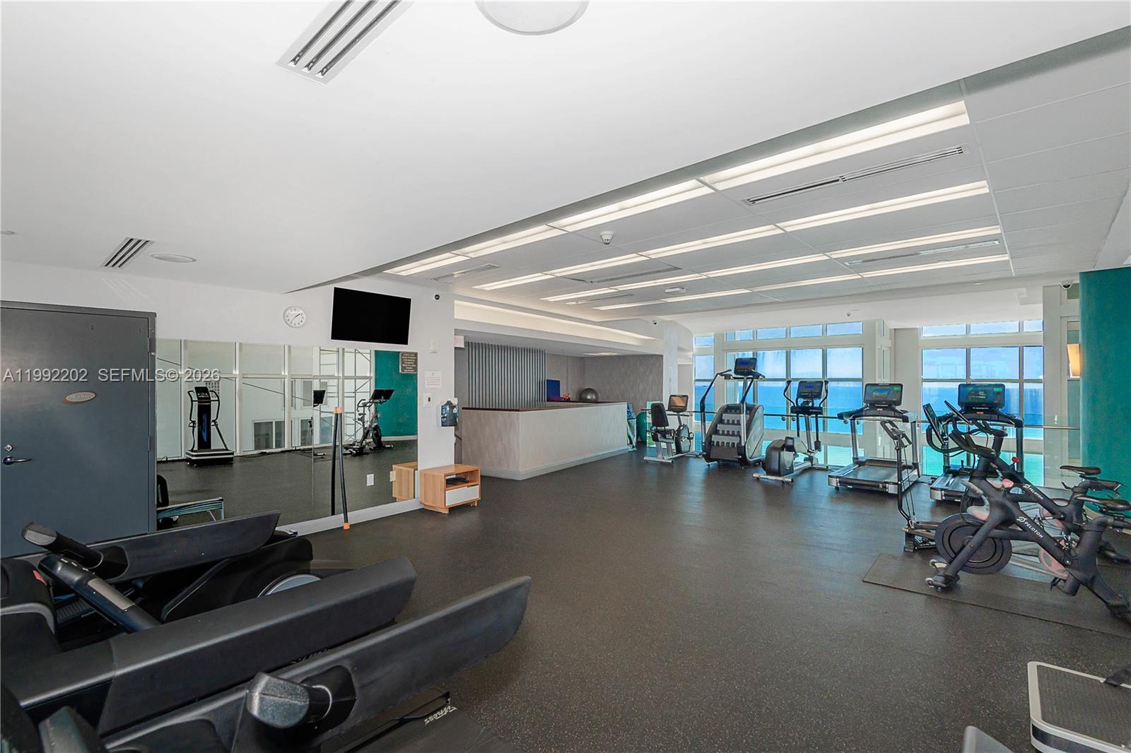 18101 Collins Ave #5104 Sunny Isles Beach, FL 33160