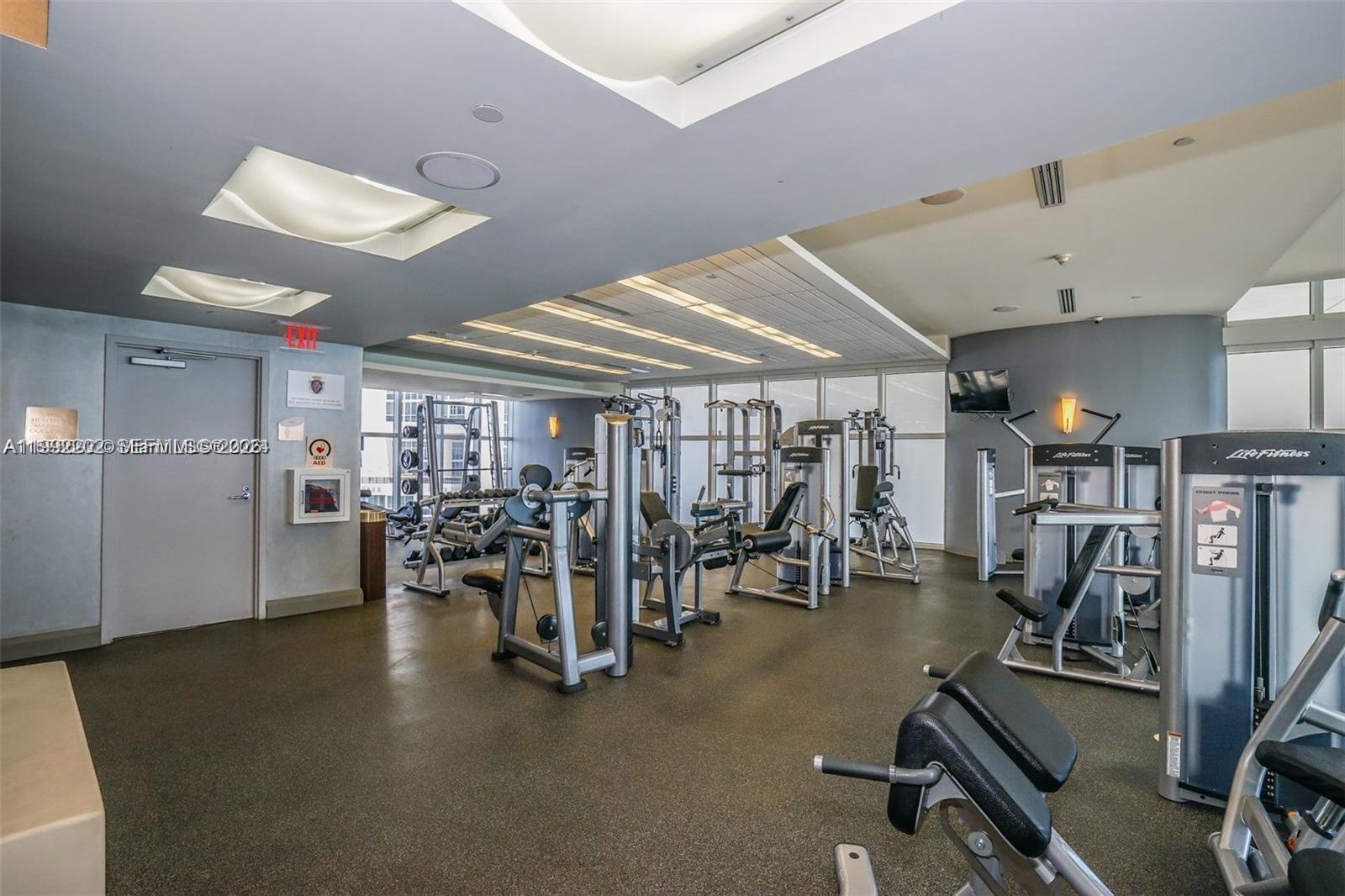 18101 Collins Ave #5104 Sunny Isles Beach, FL 33160