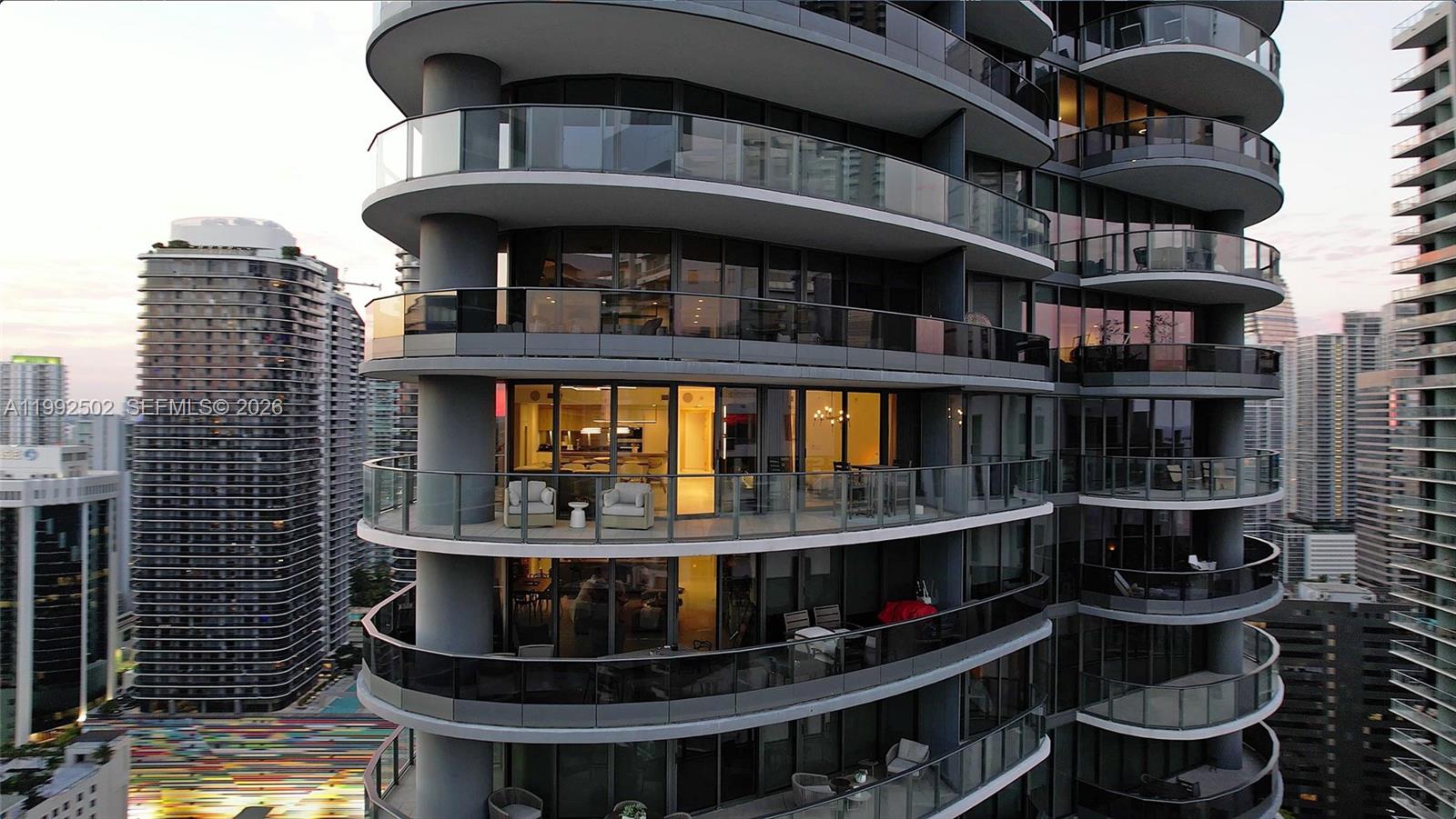 1000 Brickell Plz #3702