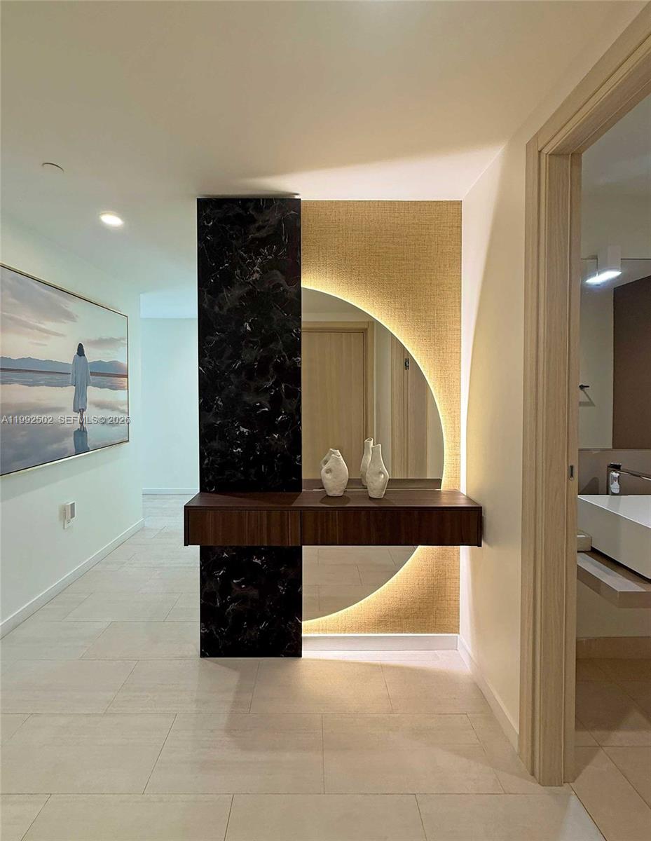 1000 Brickell Plz #3702 Miami, FL 33131