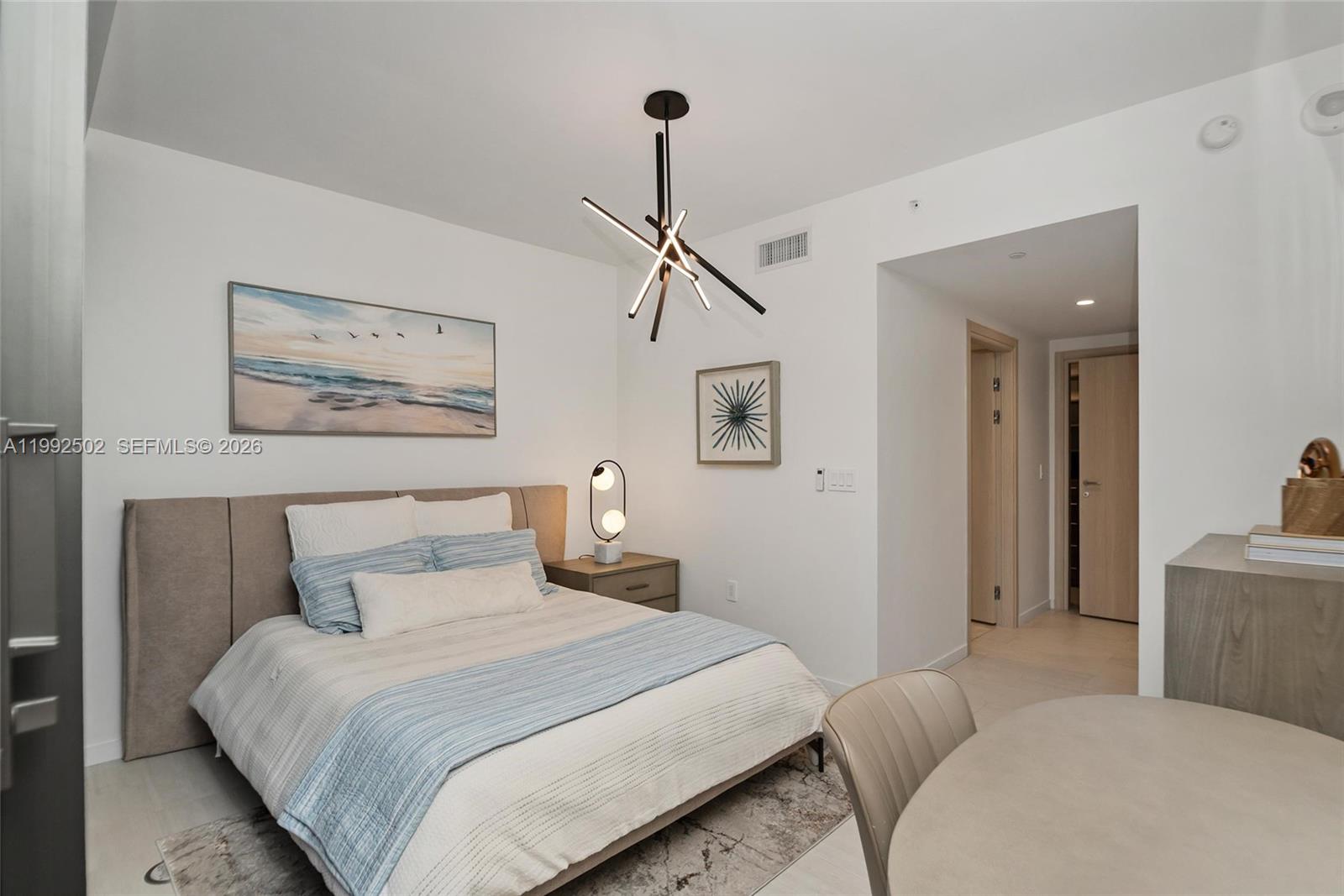 1000 Brickell Plz #3702 Miami, FL 33131