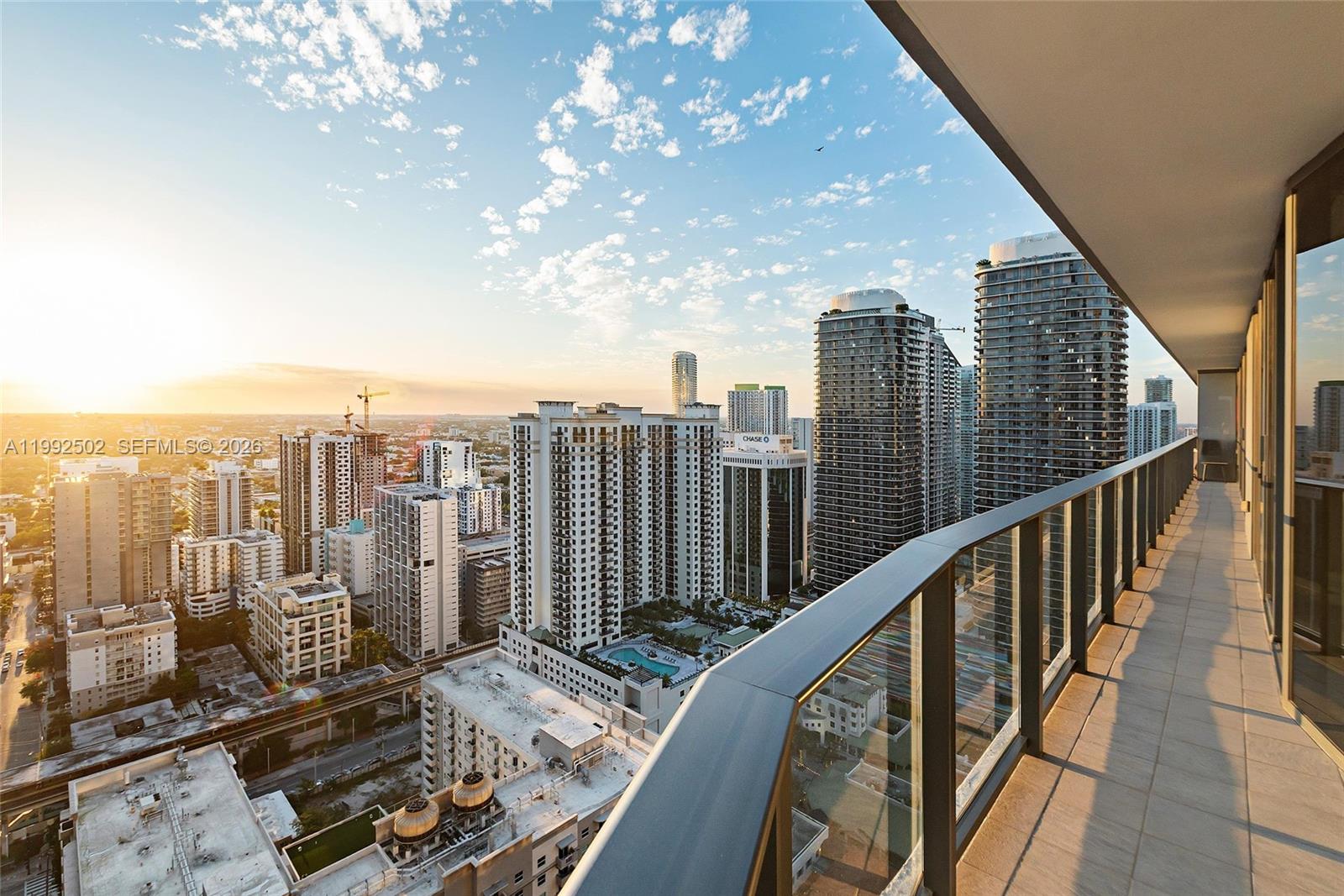 1000 Brickell Plz #3702 Miami, FL 33131