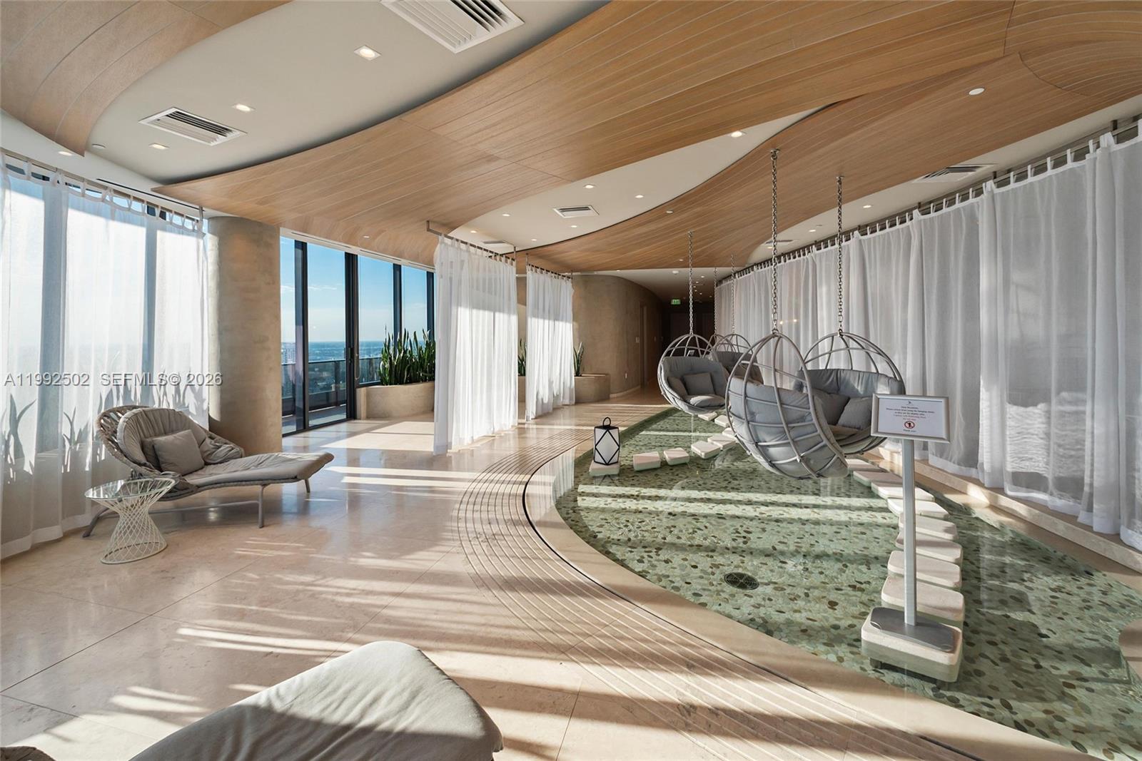 1000 Brickell Plz #3702 Miami, FL 33131