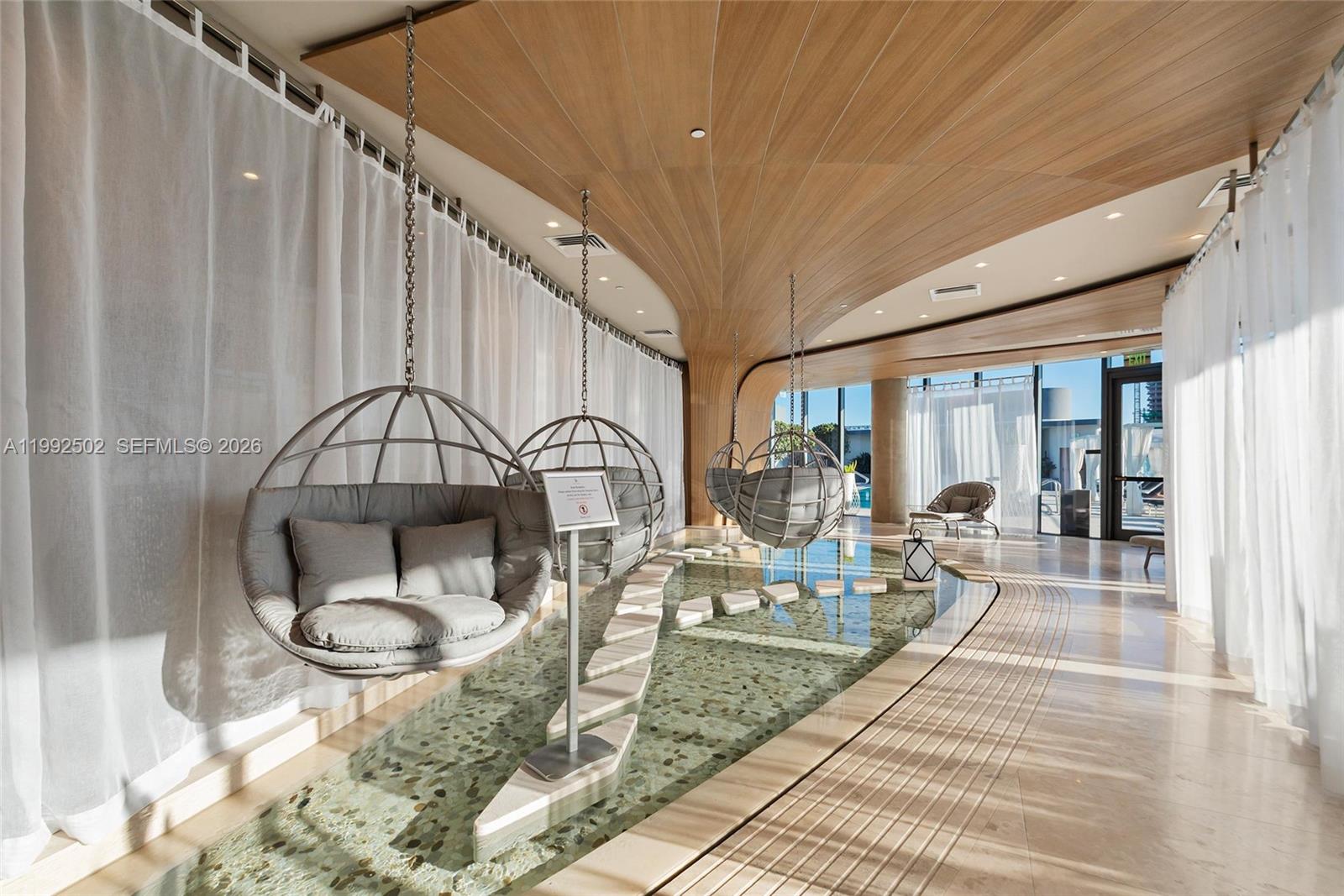 1000 Brickell Plz #3702 Miami, FL 33131