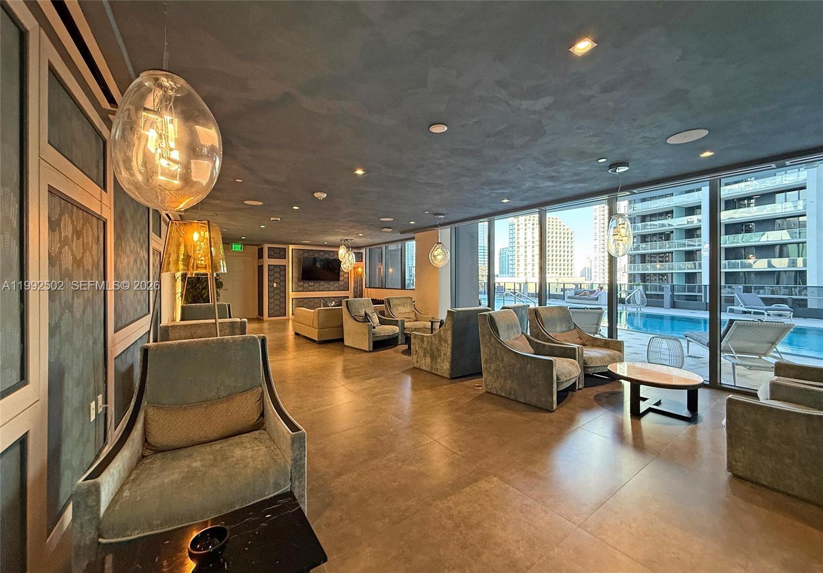 1000 Brickell Plz #3702 Miami, FL 33131