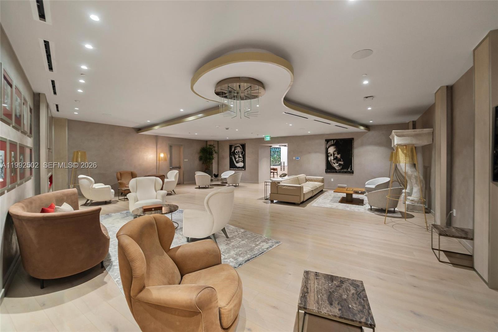 1000 Brickell Plz #3702 Miami, FL 33131