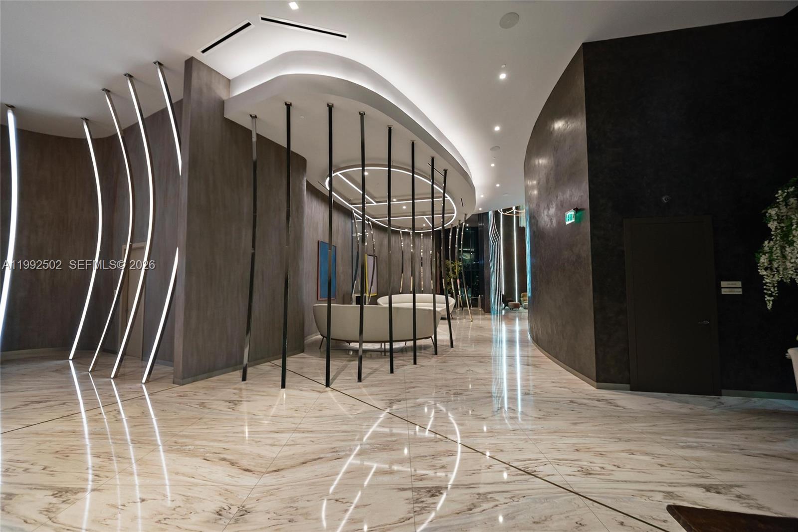 1000 Brickell Plz #3702 Miami, FL 33131