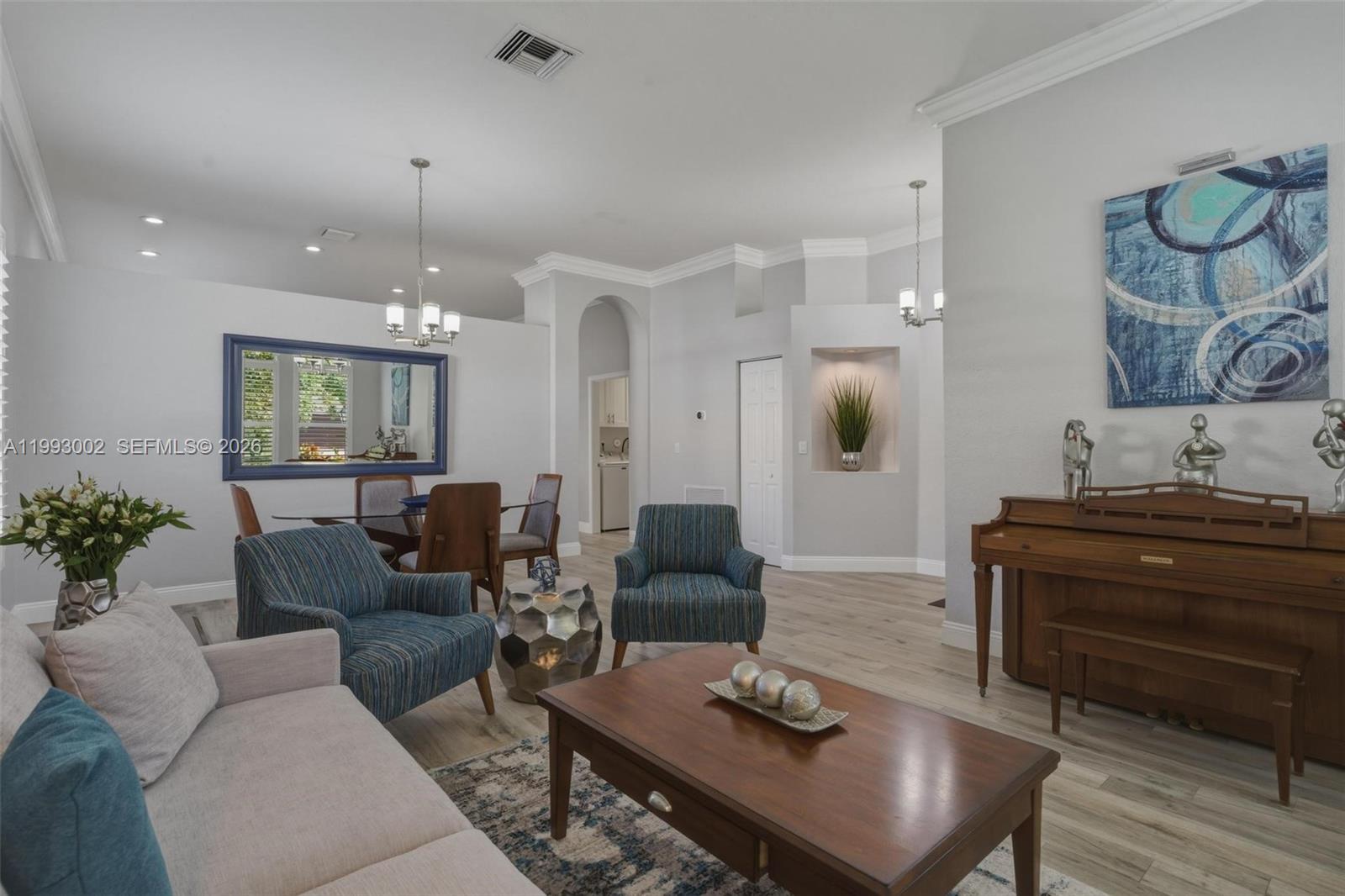 13070 NW 19th St Pembroke Pines, FL 33028