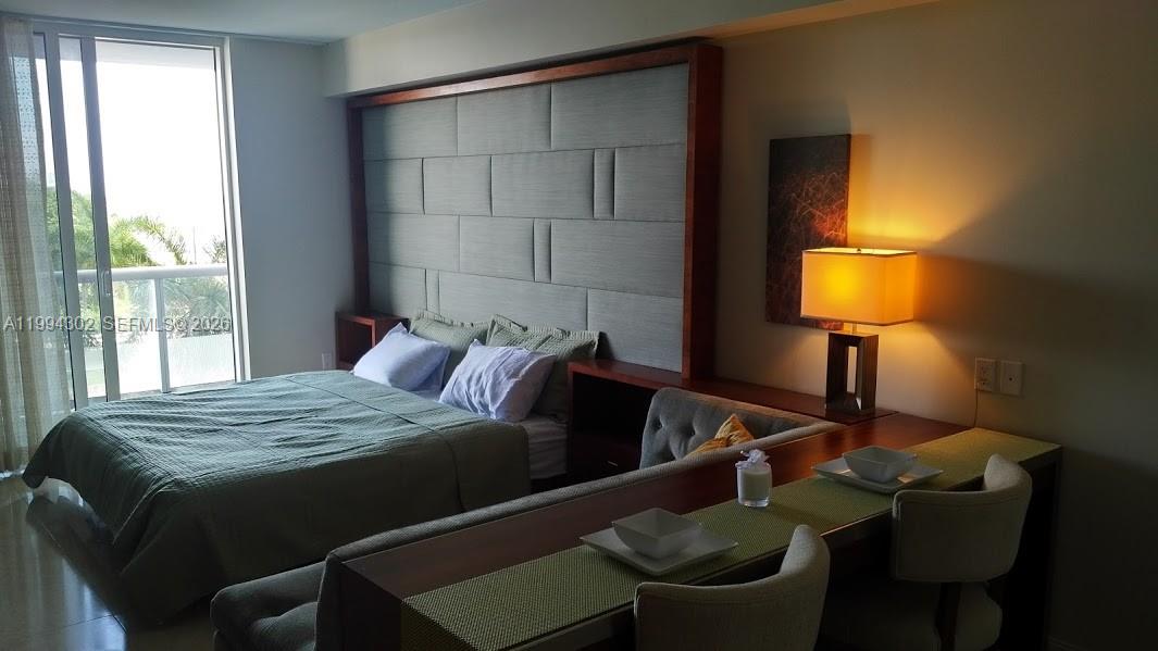 50 Biscayne Blvd #508 Miami, FL 33132