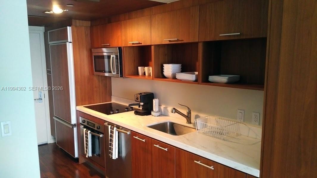 50 Biscayne Blvd #508 Miami, FL 33132