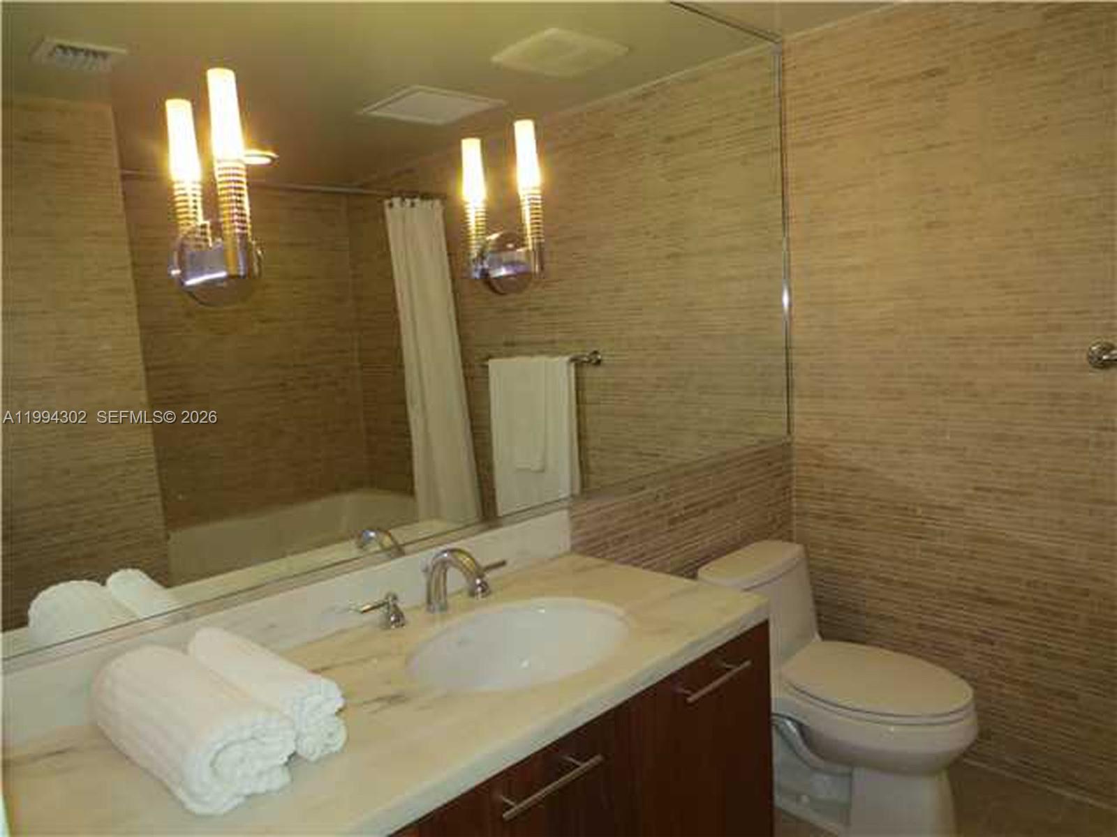 50 Biscayne Blvd #508 Miami, FL 33132