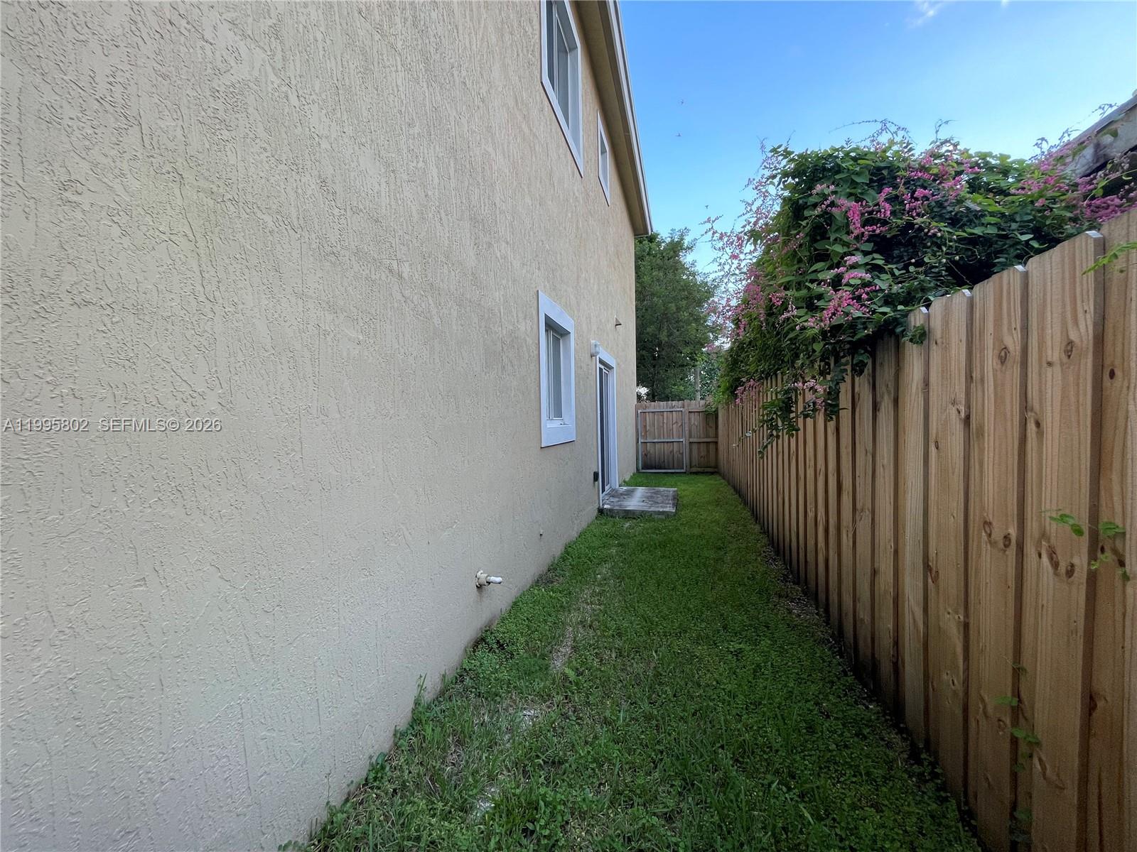1531 NW 55th Ter #1533 Miami, FL 33142