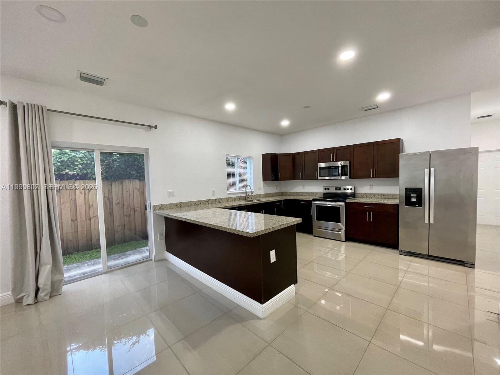 1531 NW 55th Ter #1533 Miami, FL 33142