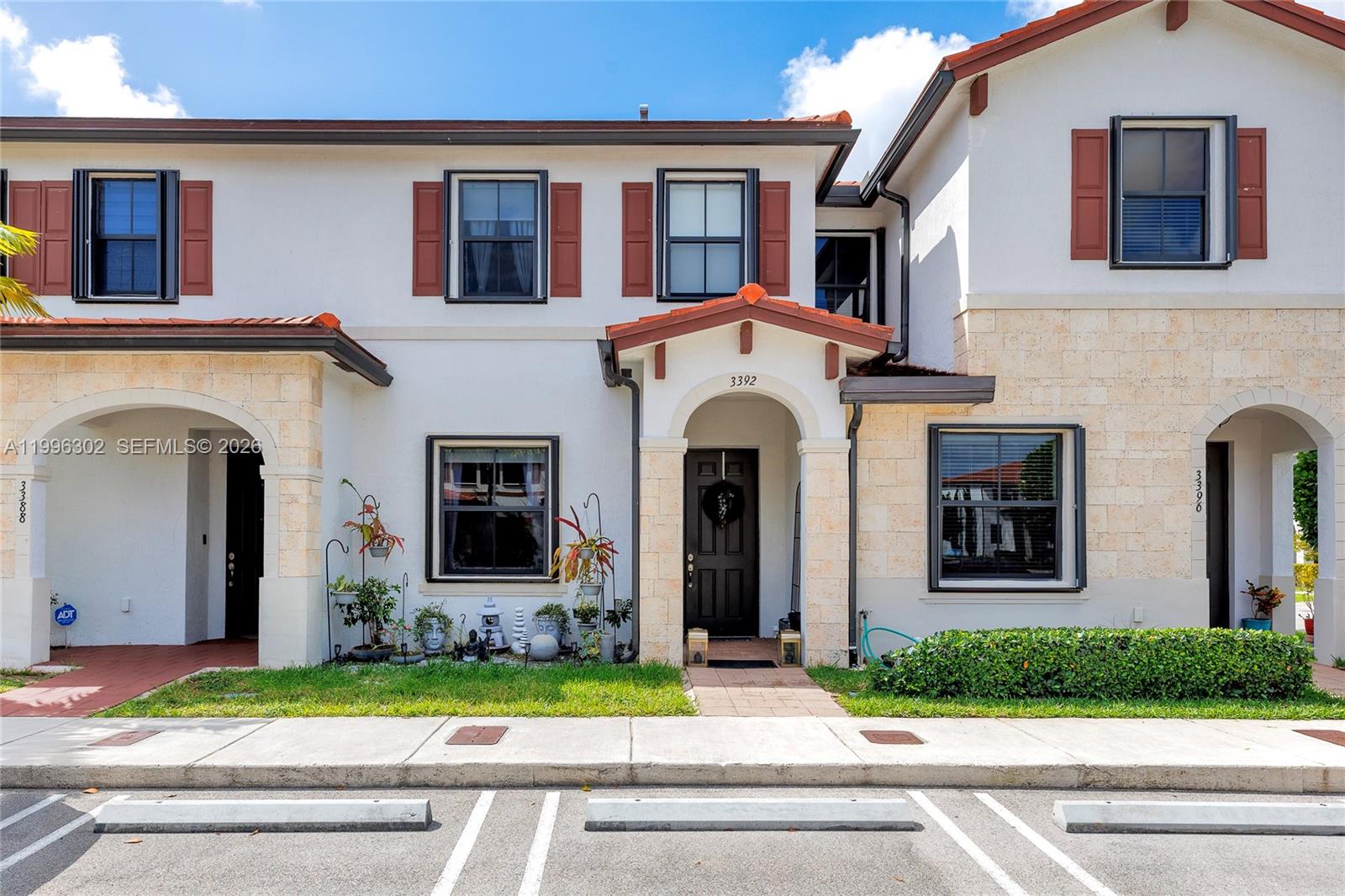 3392 W 105th Ter Hialeah, FL 33018